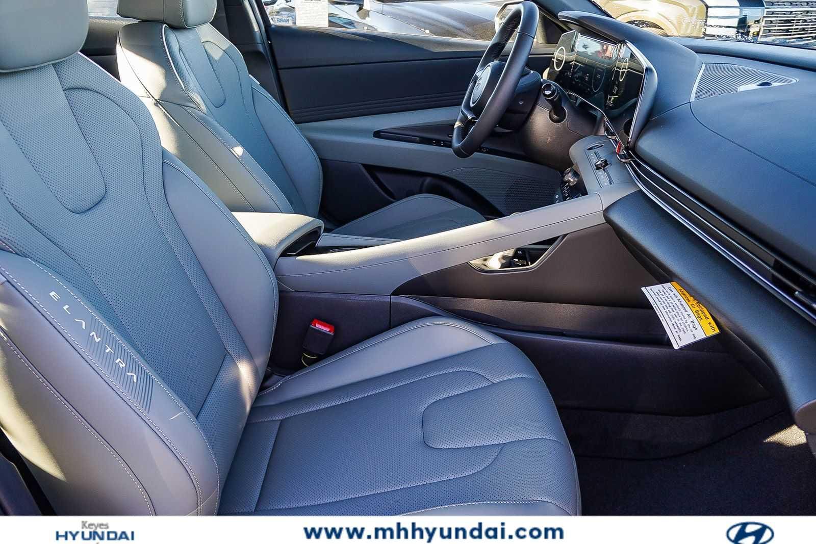 Thumbnail: 2025 Hyundai Elantra - 21