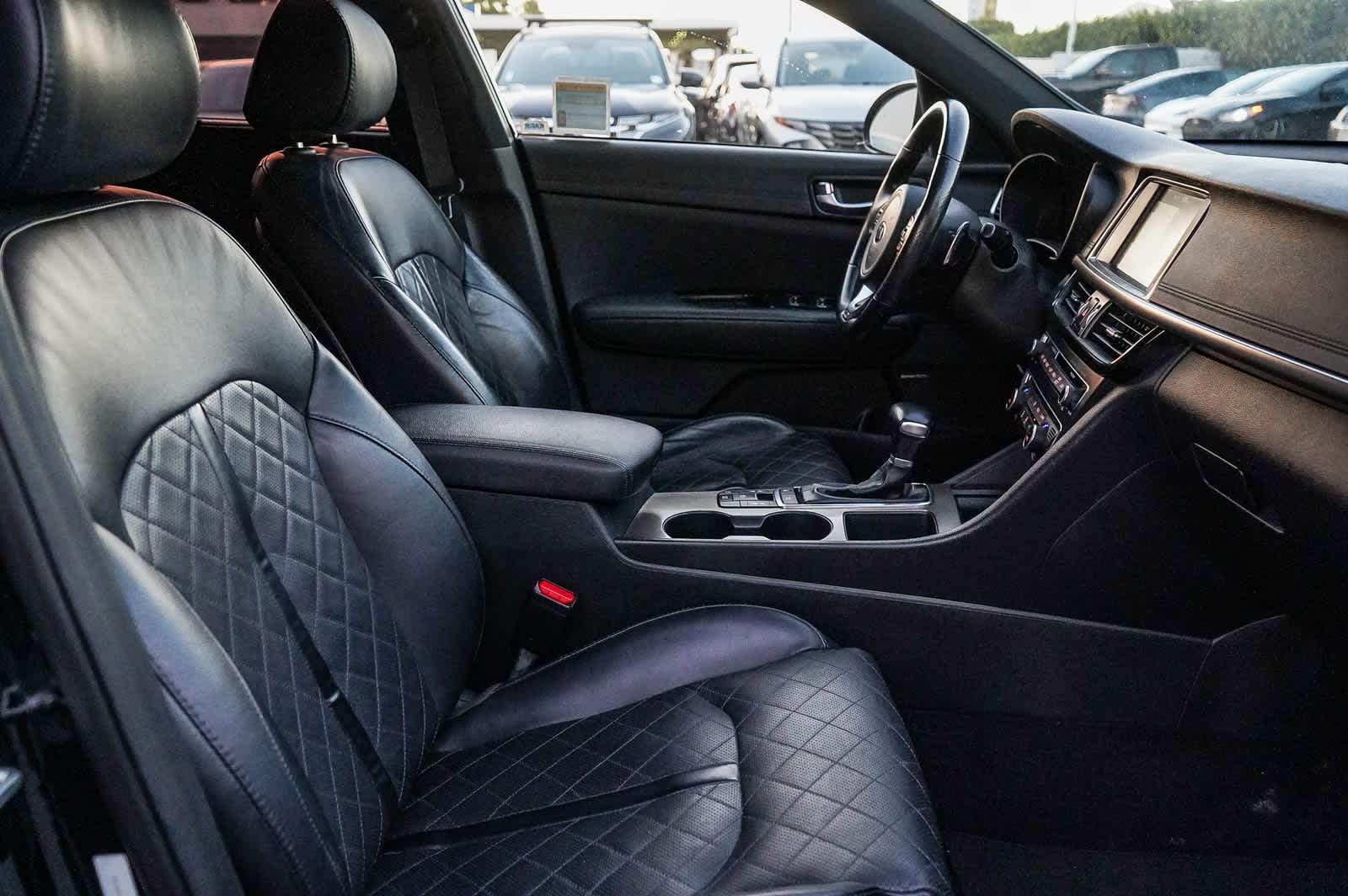 Thumbnail: 2016 Kia Optima - 16