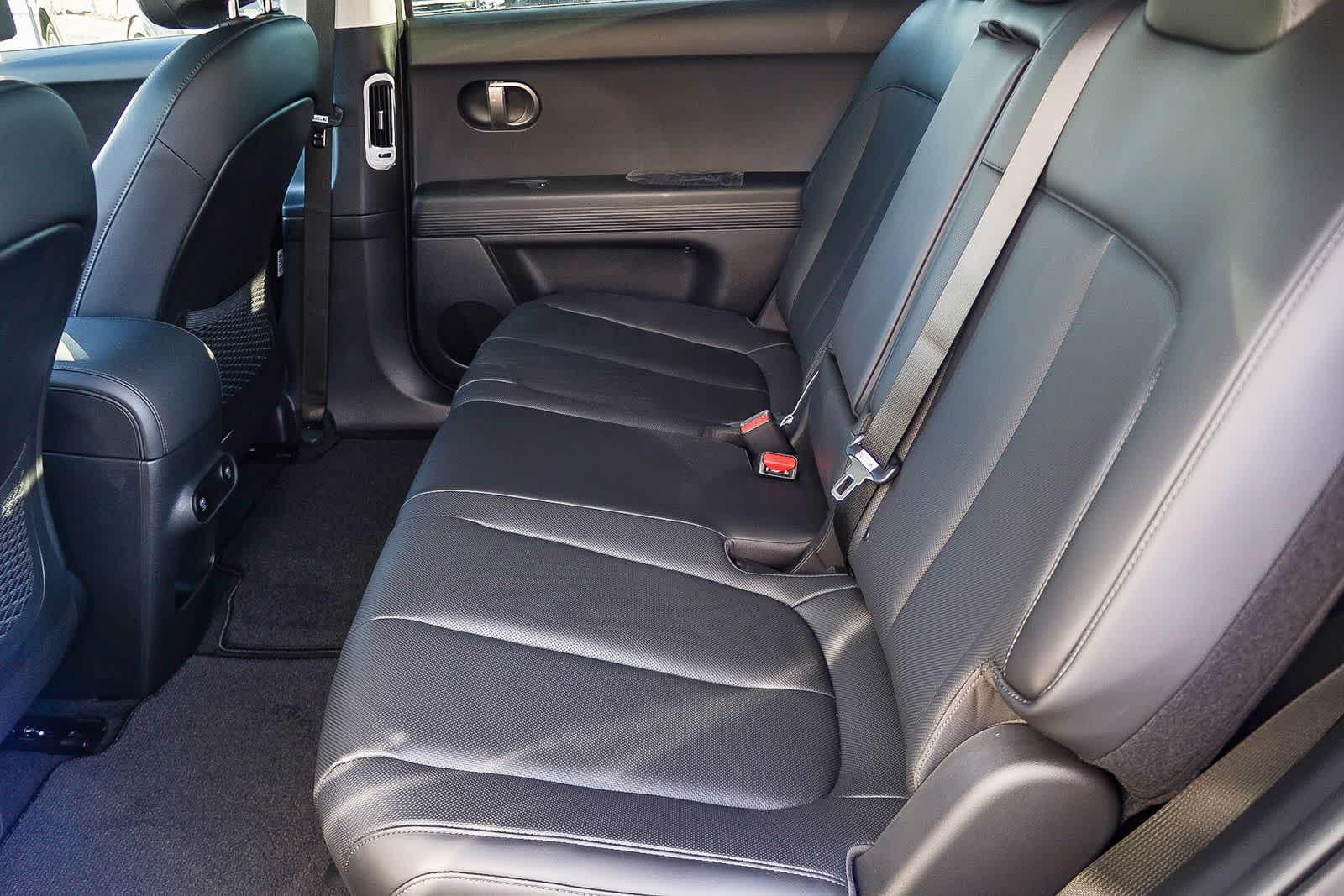 Thumbnail: 2026 Hyundai Ioniq 5 - 22