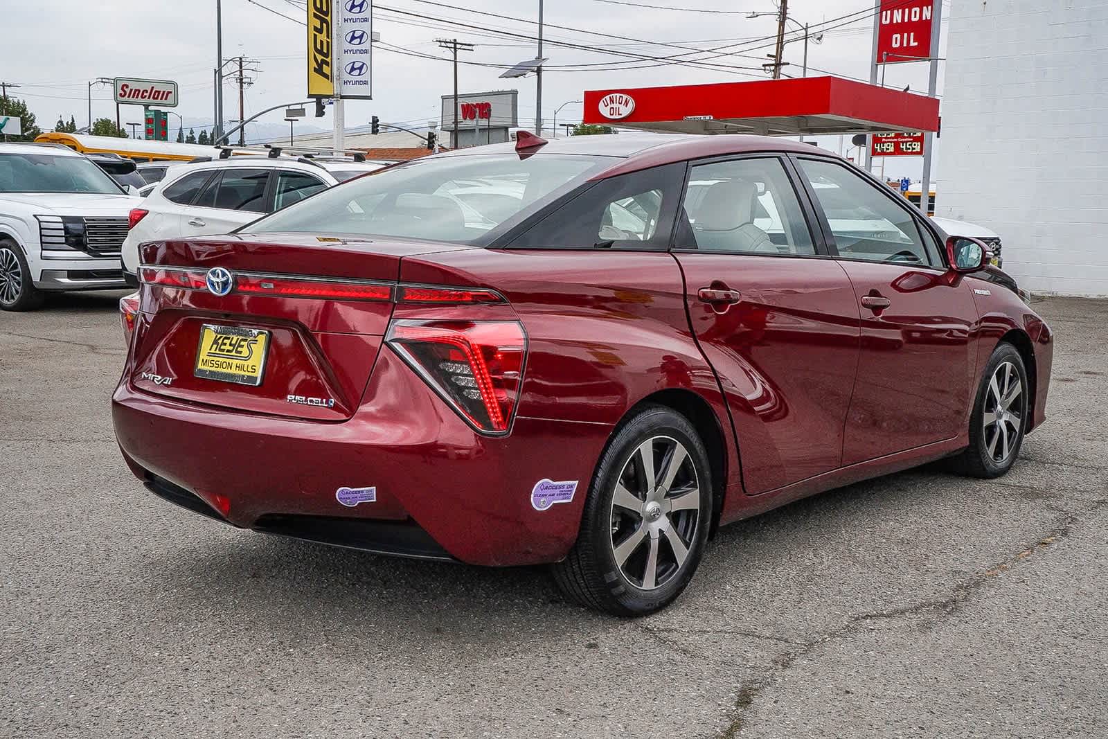 Thumbnail: 2019 Toyota Mirai - 4