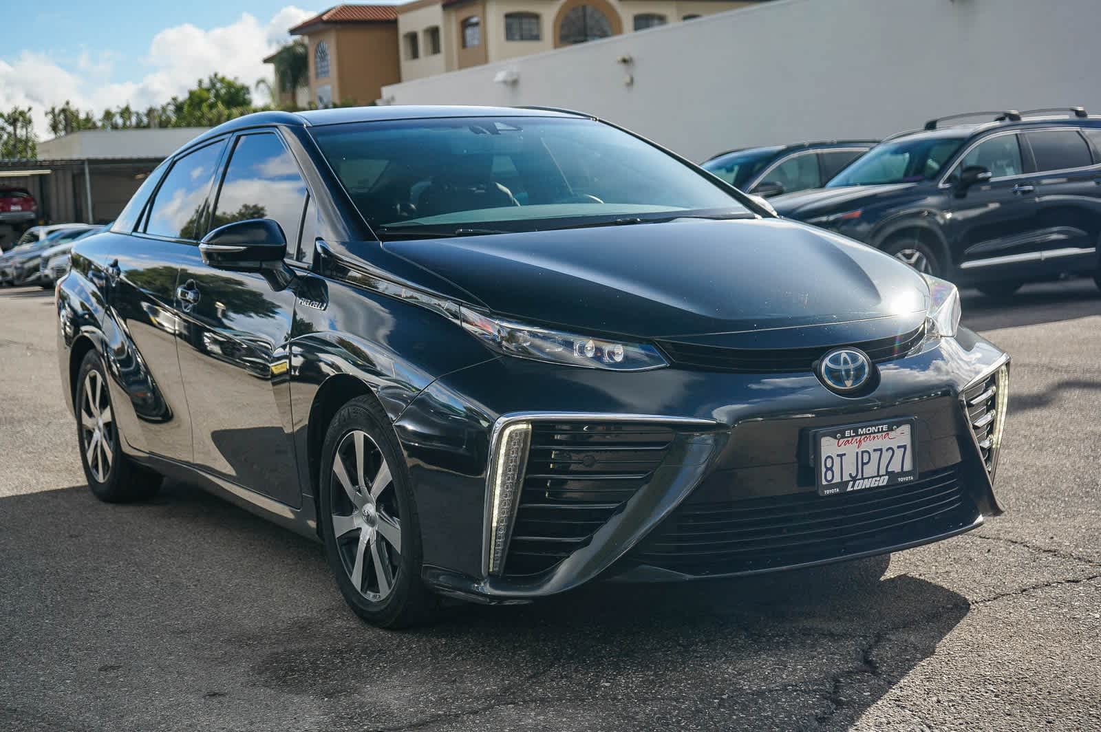 Thumbnail: 2017 Toyota Mirai - 3