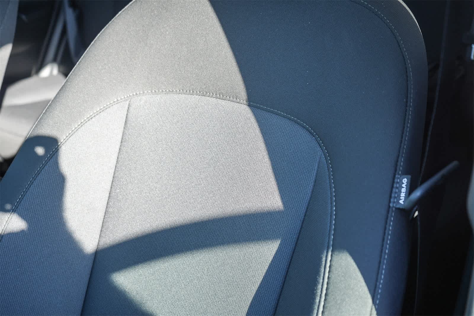 2025 Hyundai Kona SEL 32