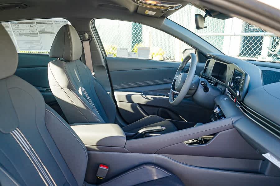 Thumbnail: 2025 Hyundai Elantra - 14