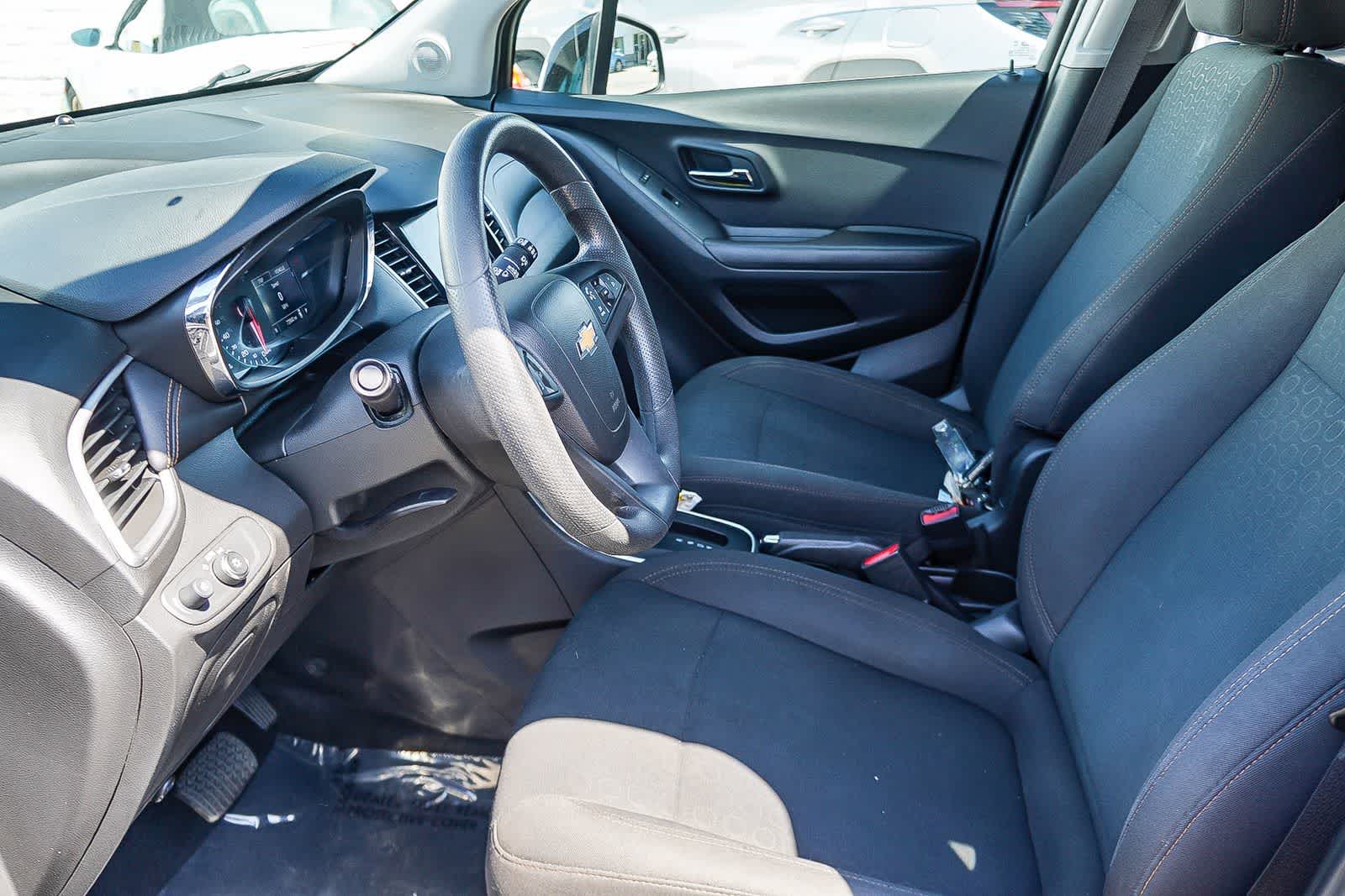 Thumbnail: 2020 Chevrolet Trax - 19