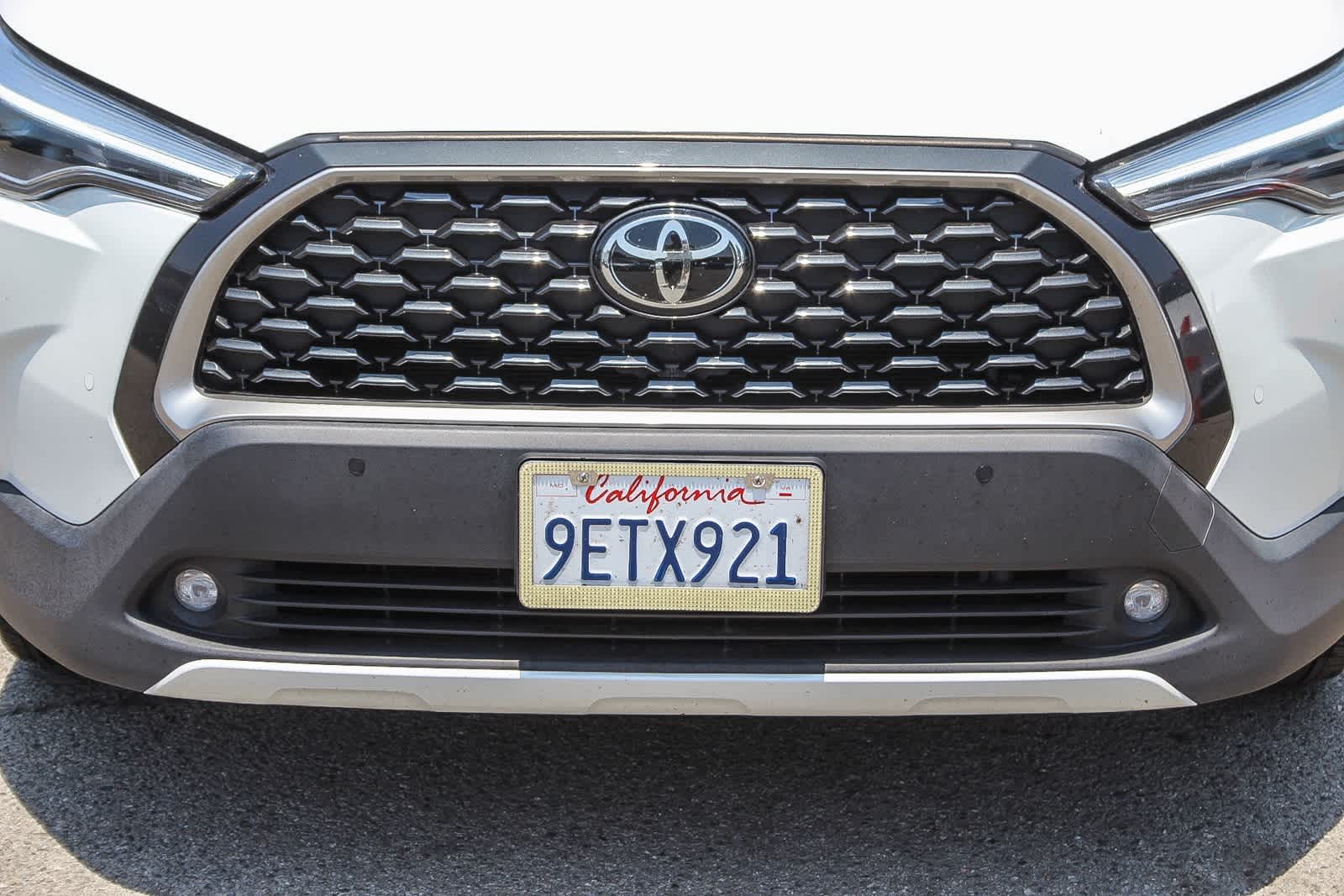 2023 Toyota Corolla Cross XLE 11