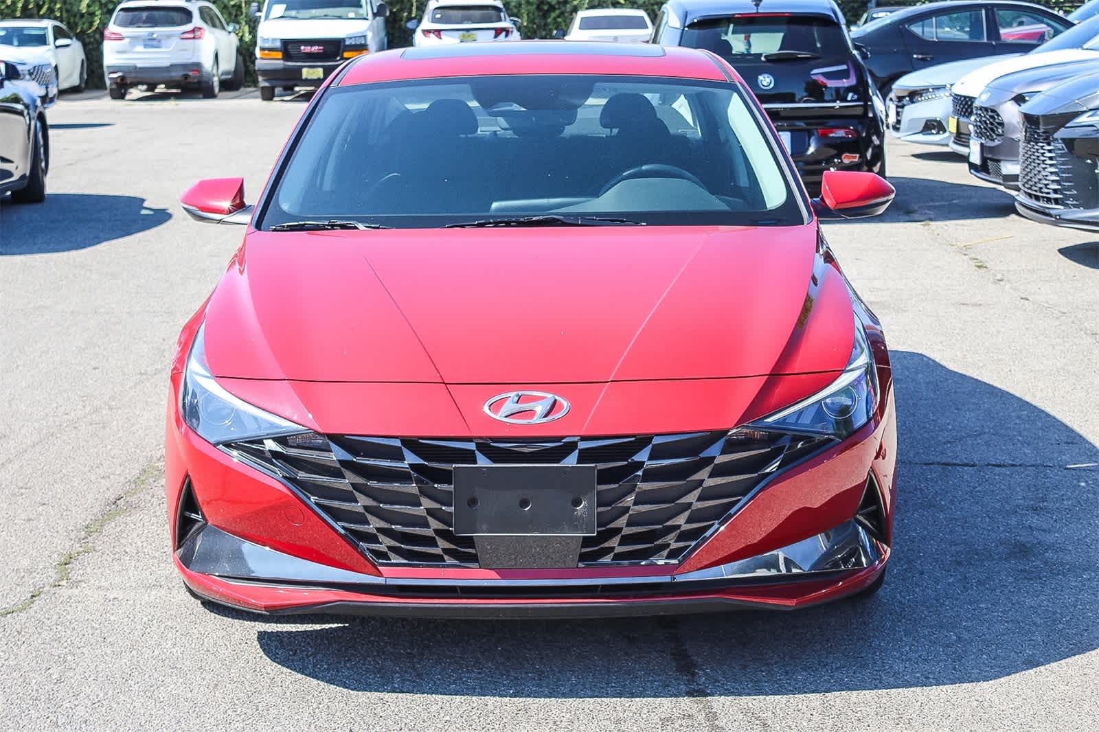 Thumbnail: 2022 Hyundai Elantra - 2