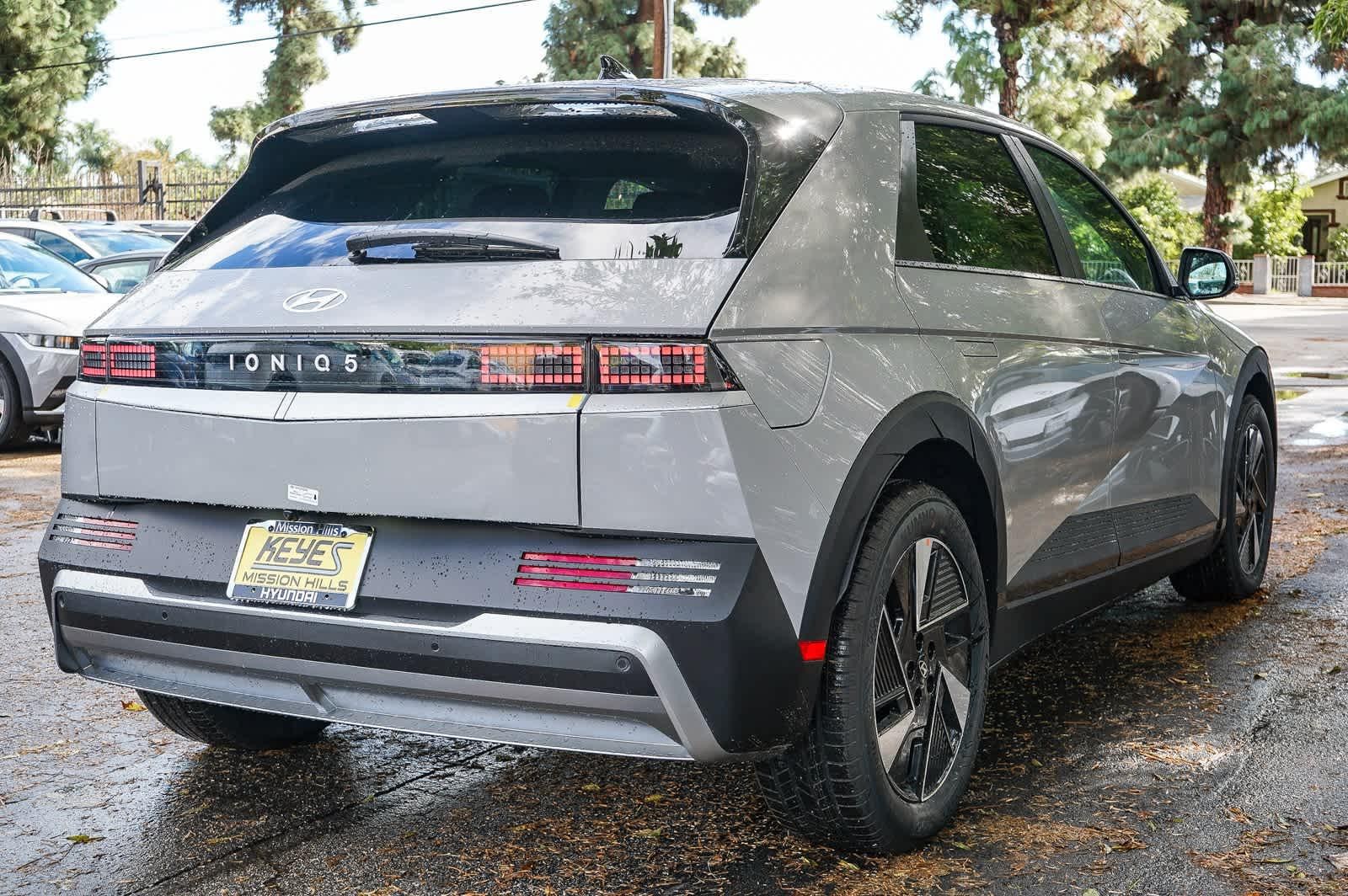 Thumbnail: 2026 Hyundai Ioniq 5 - 8