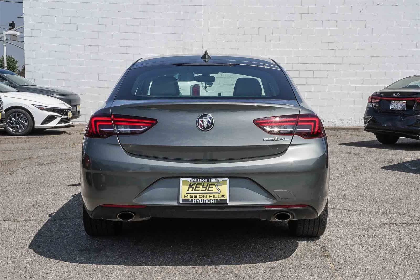 Thumbnail: 2019 Buick Regal - 5