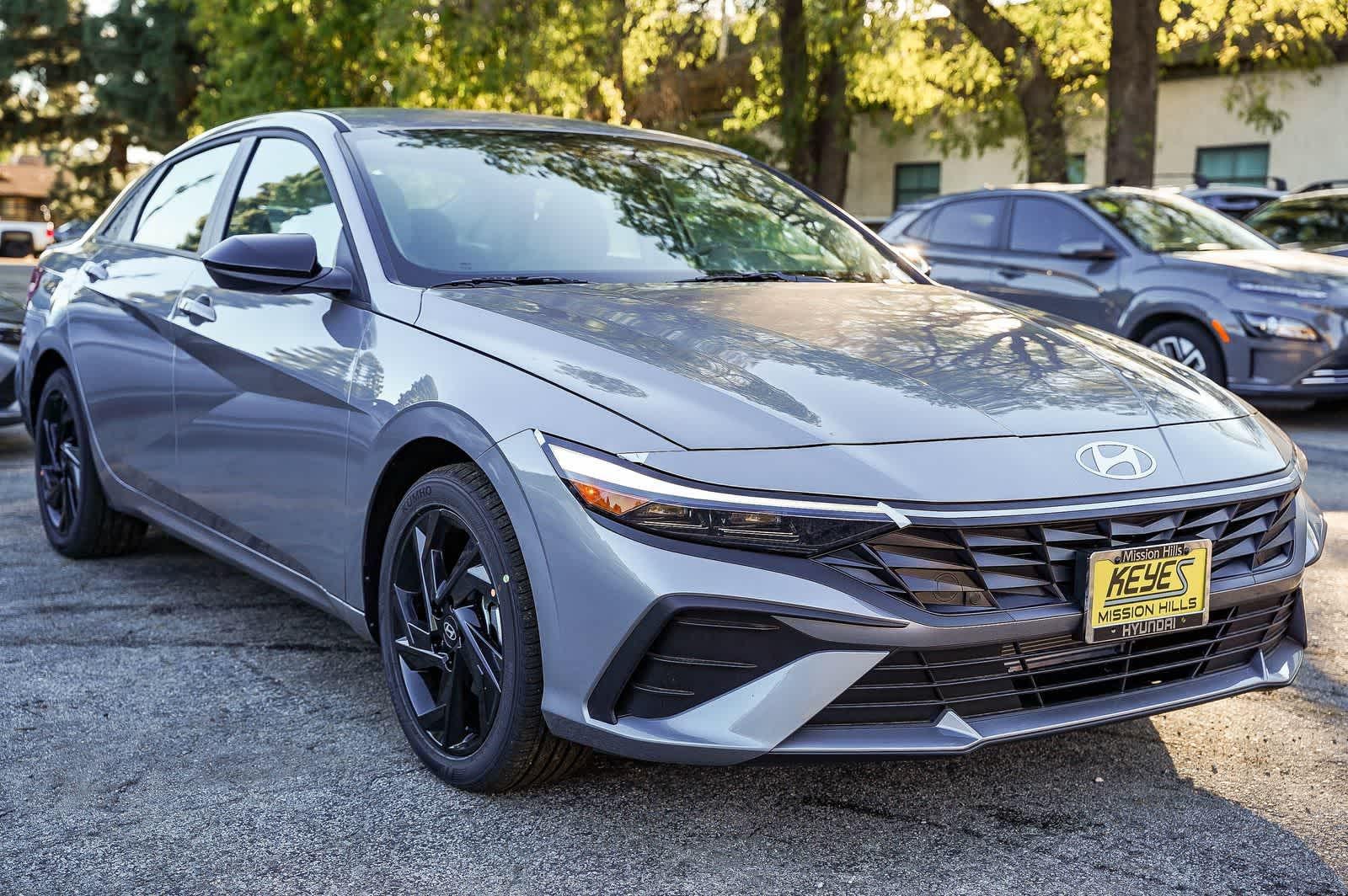 Thumbnail: 2026 Hyundai Elantra - 3