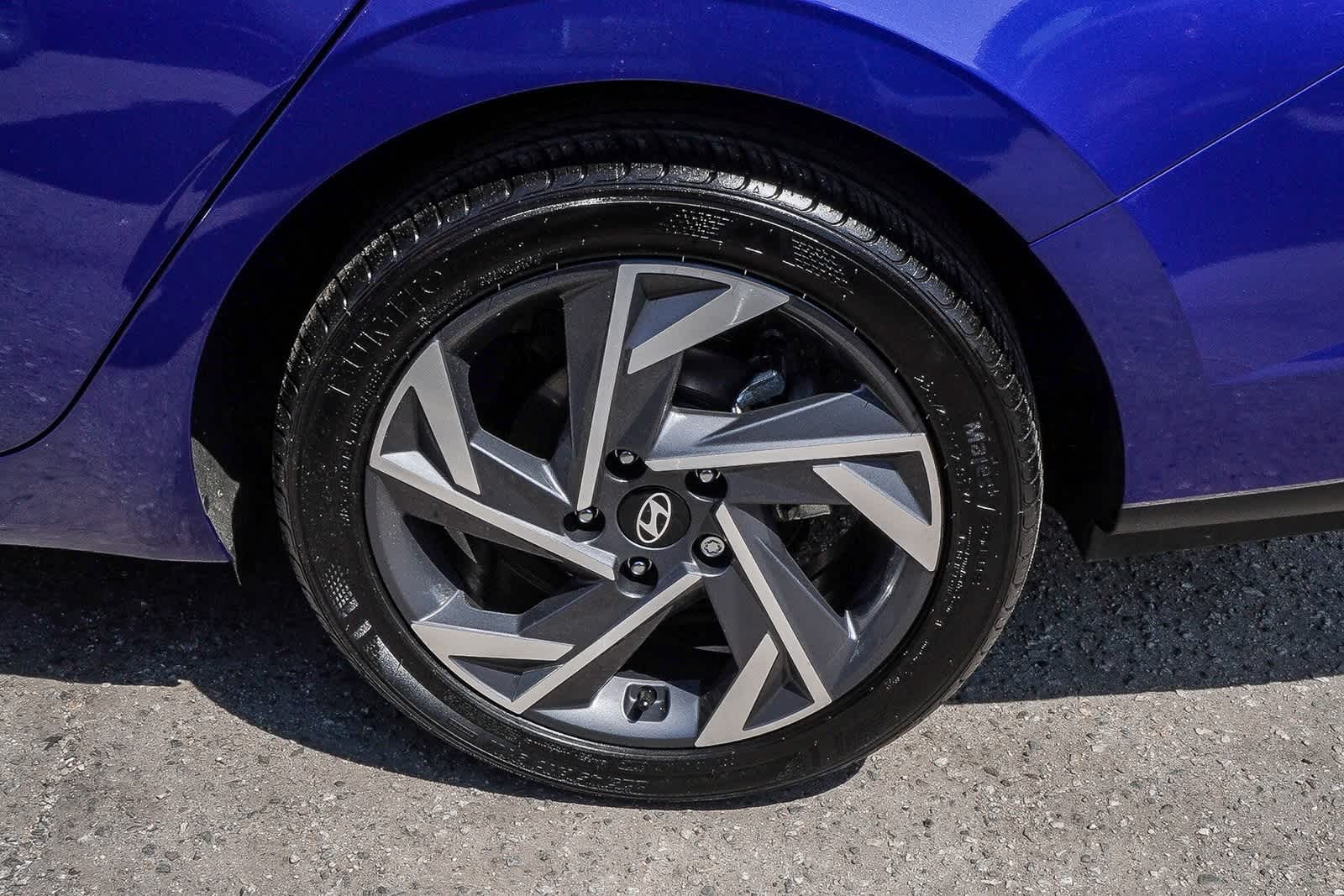 Thumbnail: 2025 Hyundai Elantra - 8