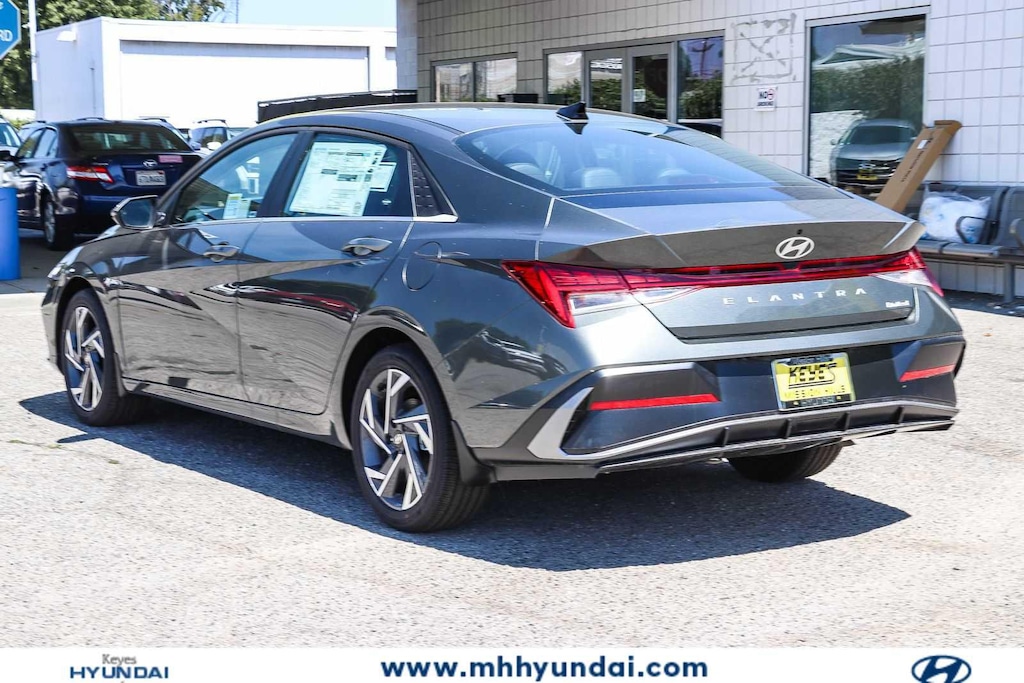Nuevo Hyundai Elantra Limited Sedán 2026