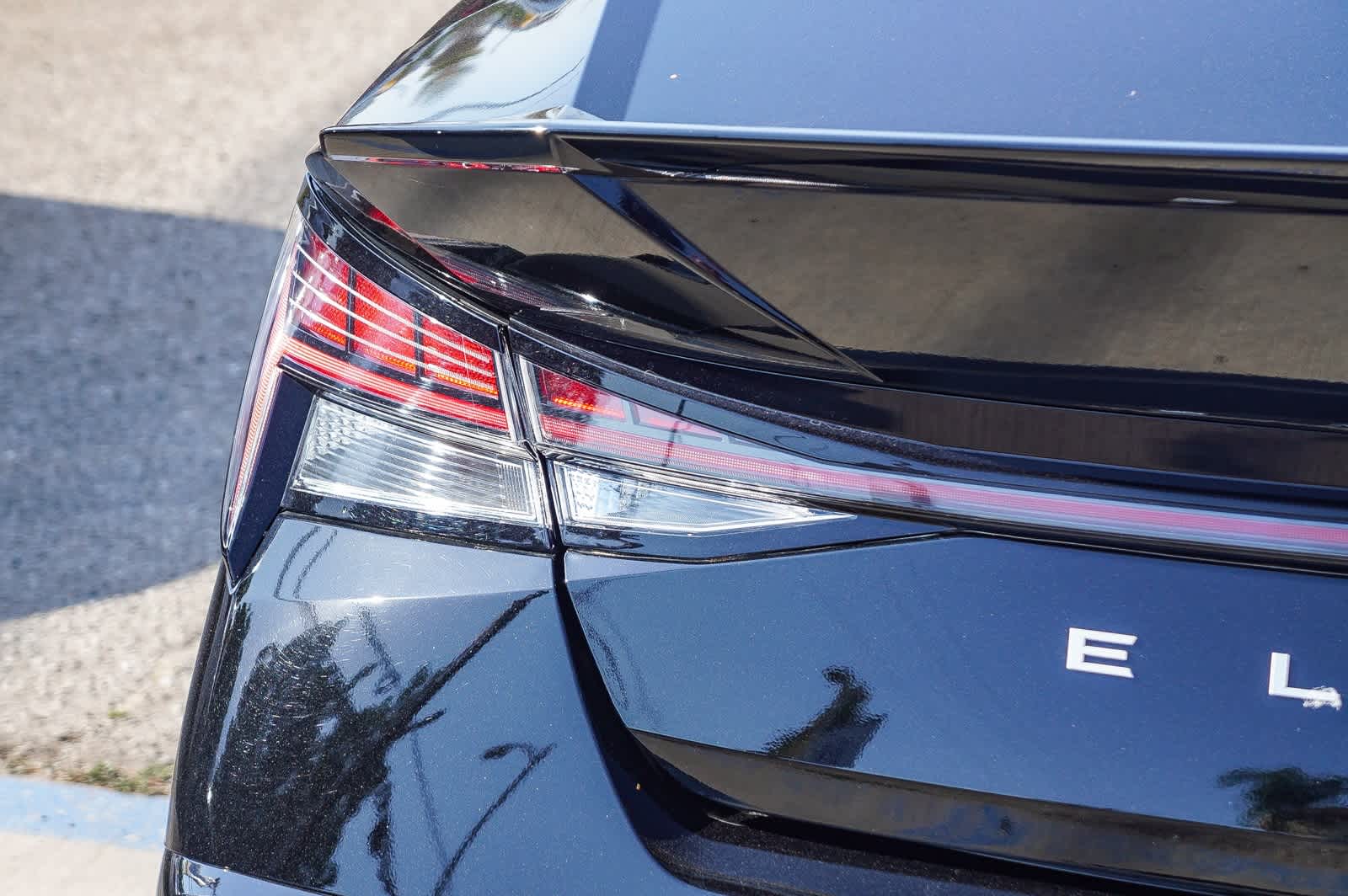 Thumbnail: 2024 Hyundai Elantra - 11