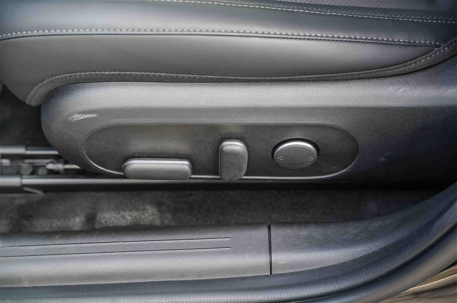 Thumbnail: 2024 Hyundai Ioniq 6 - 19