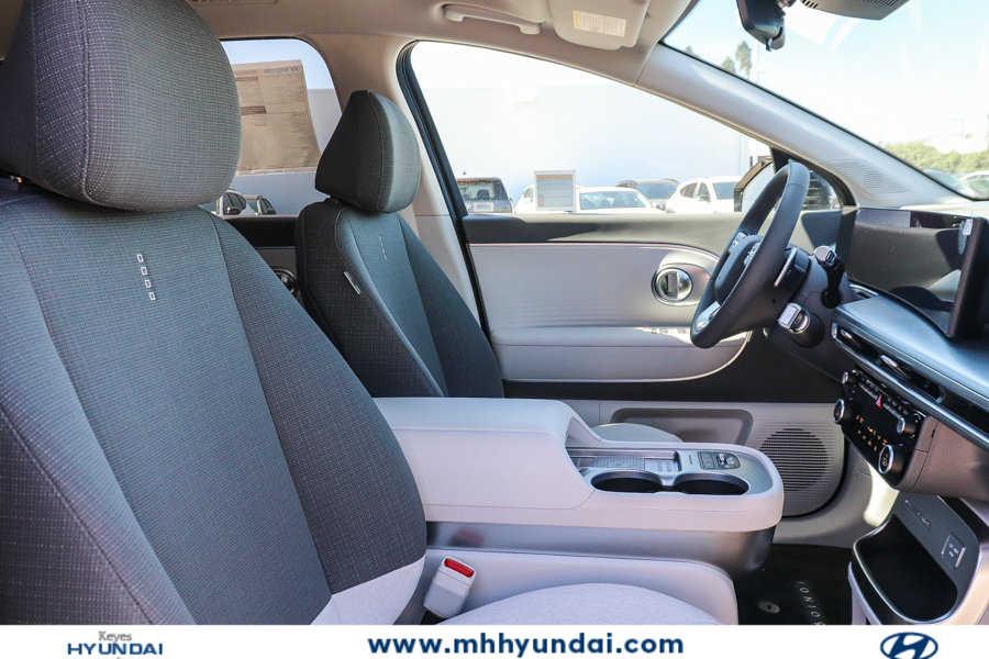 2026 Hyundai IONIQ 9 SE - Photo 17