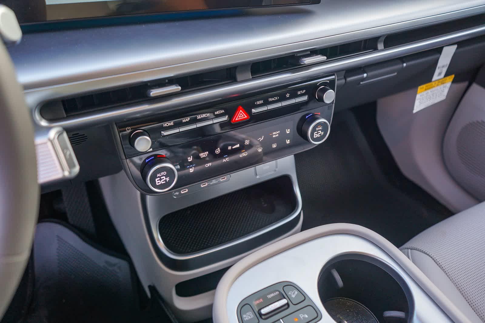 Thumbnail: 2026 Hyundai Ioniq - 24