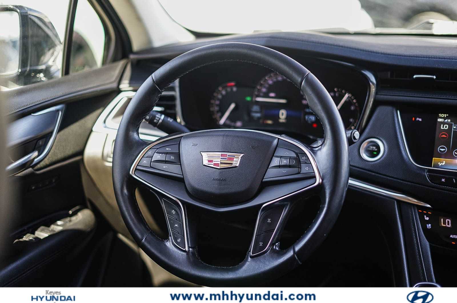 Thumbnail: 2019 Cadillac XT5 - 16