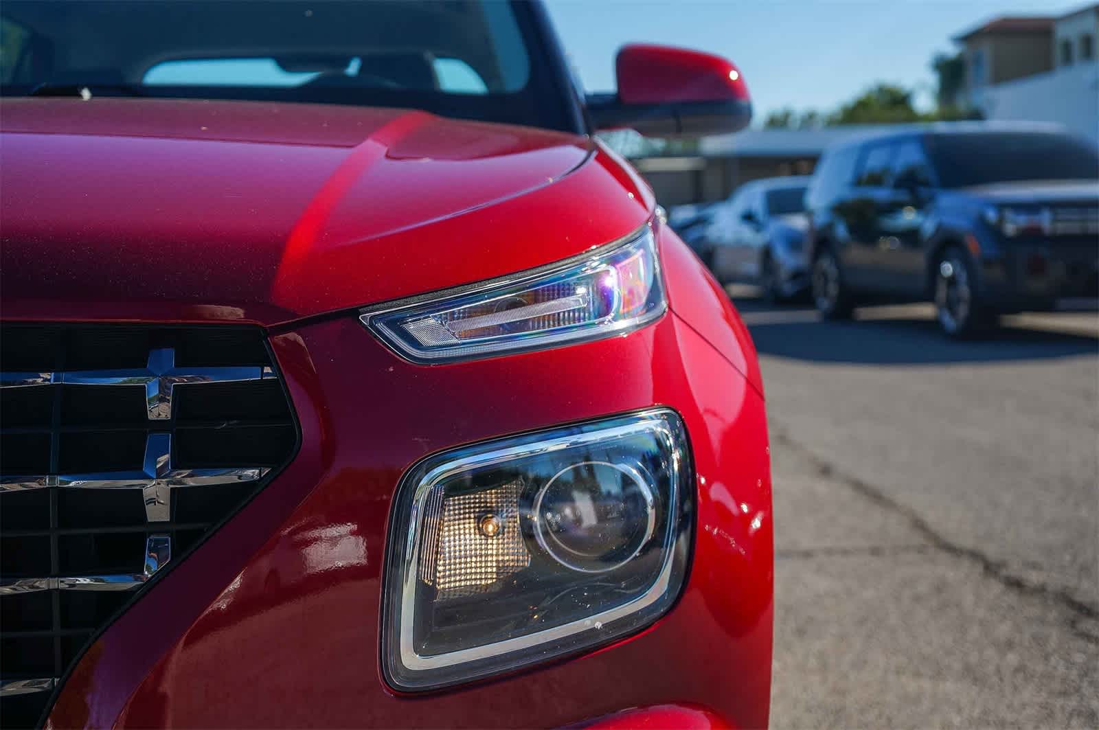 Thumbnail: 2023 Hyundai Venue - 10