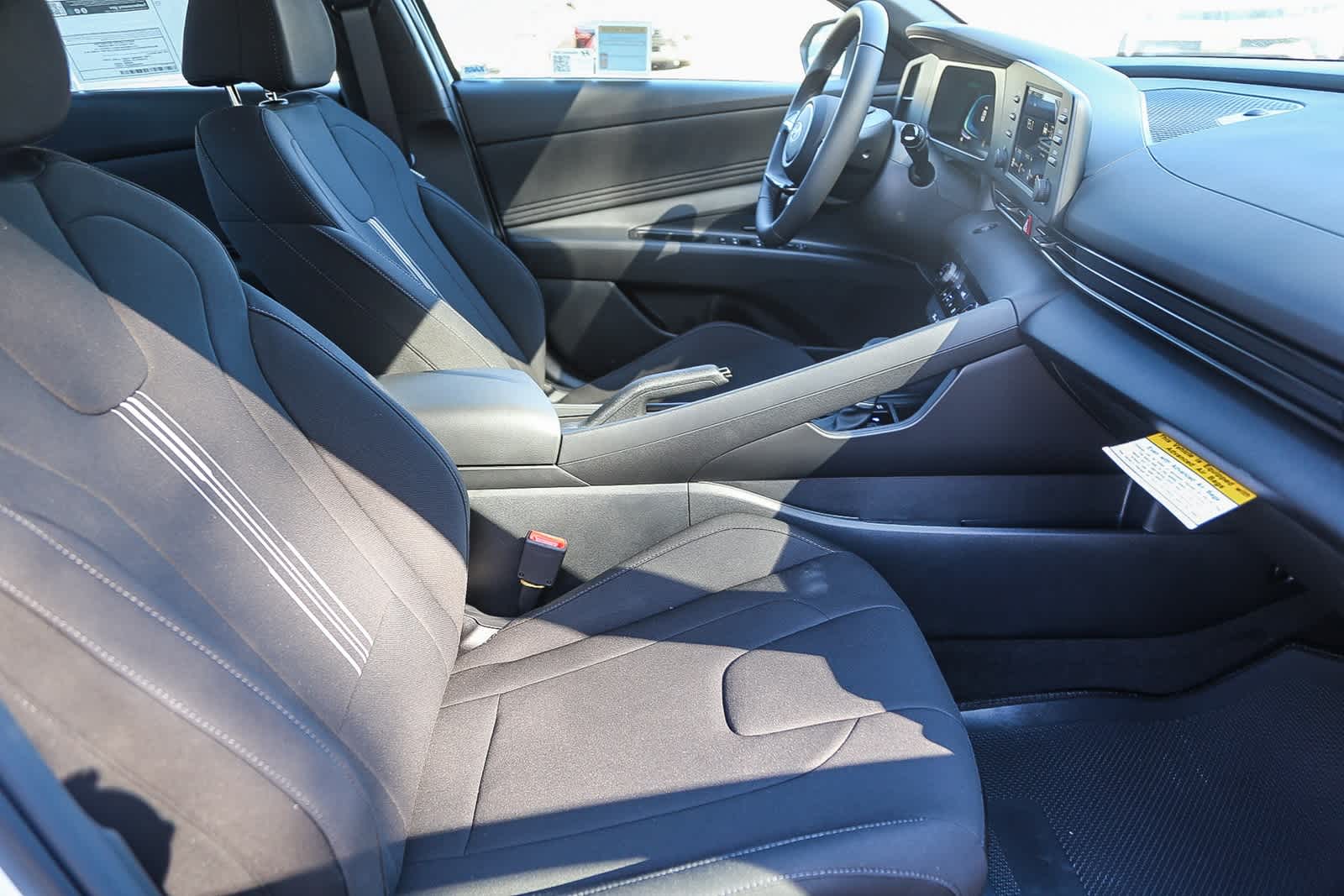 Thumbnail: 2025 Hyundai Elantra - 18