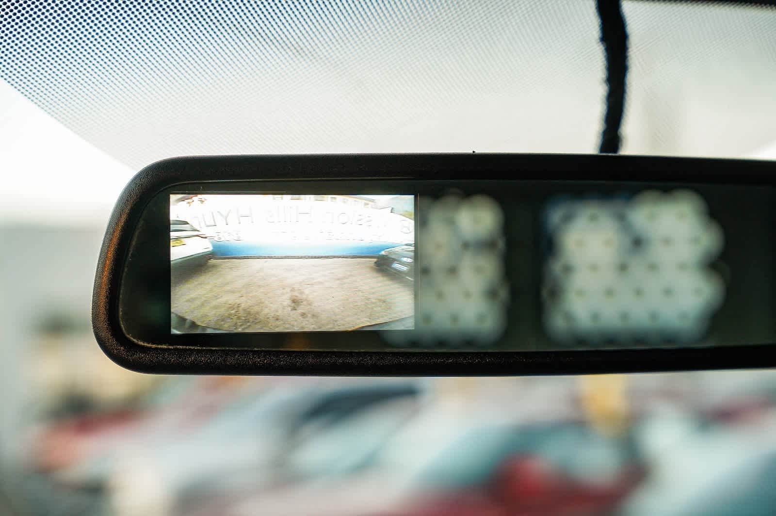 Thumbnail: 2022 GMC Savana - 21