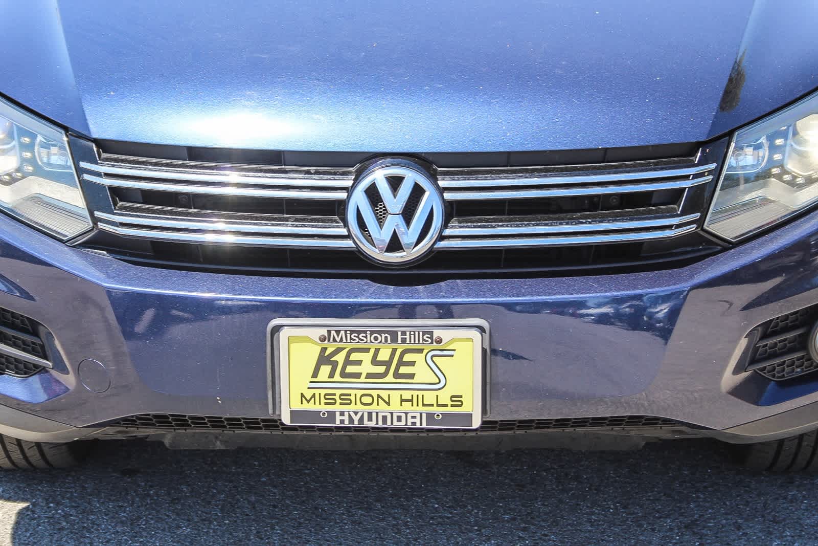 Thumbnail: 2016 Volkswagen Tiguan - 11
