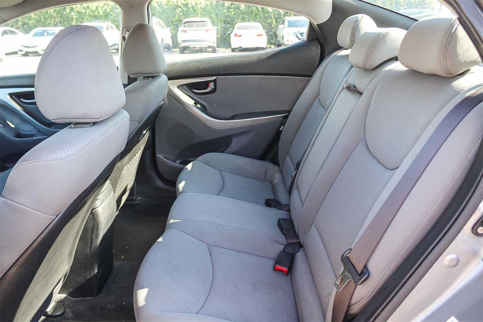 Thumbnail: 2012 Hyundai Elantra - 12