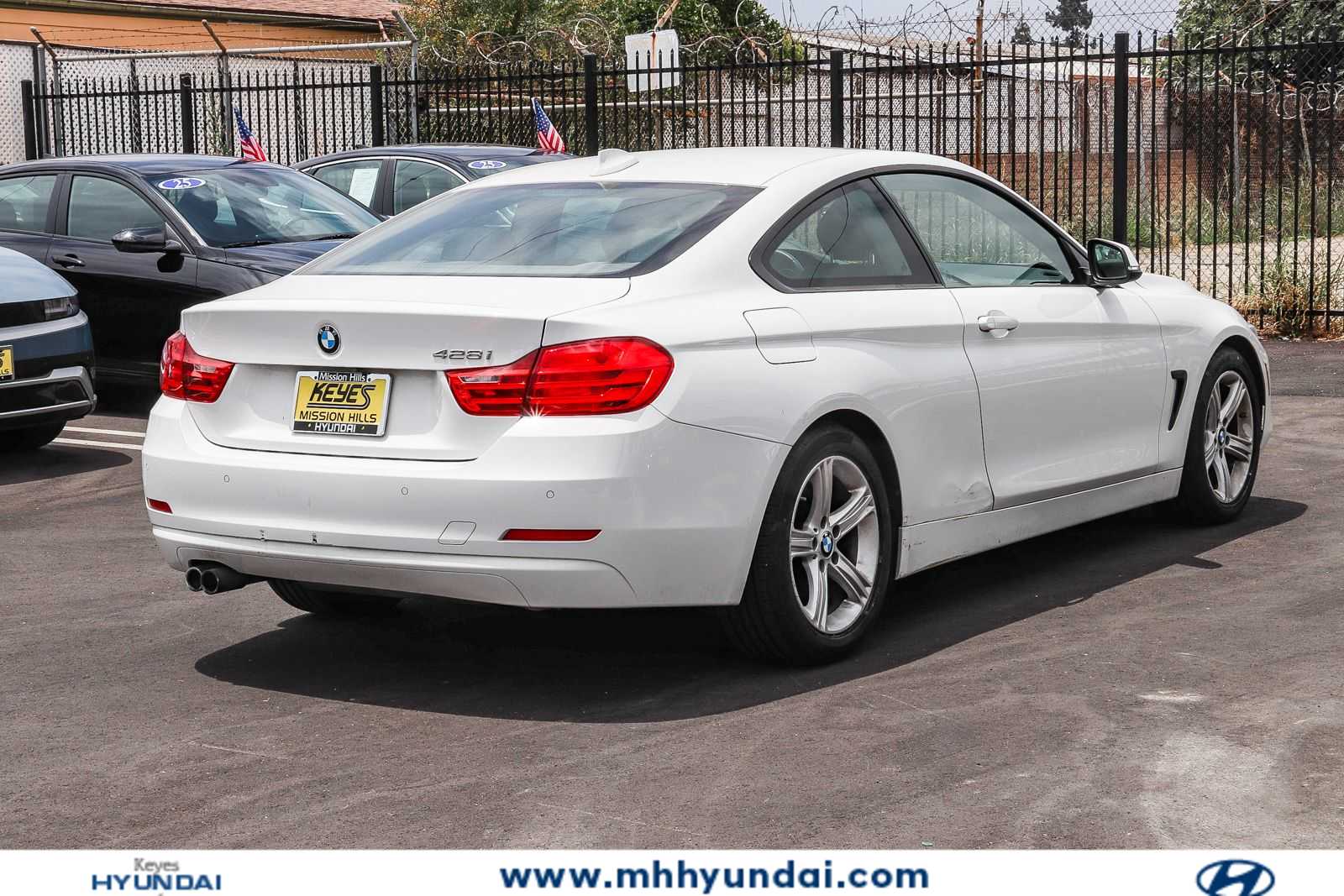 Thumbnail: 2015 BMW 4 Series - 4