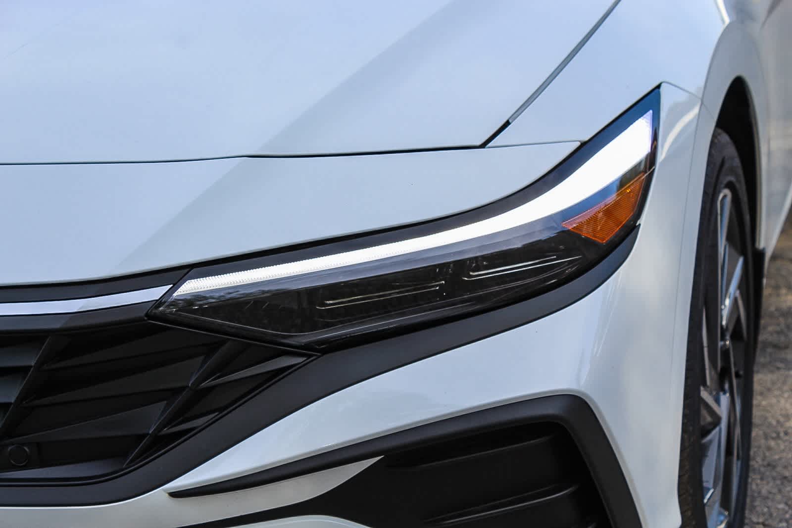 Thumbnail: 2025 Hyundai Elantra - 10