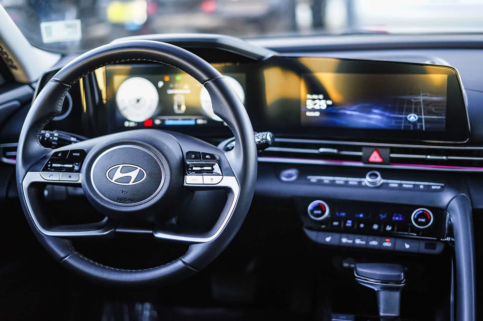 Thumbnail: 2025 Hyundai Elantra - 11