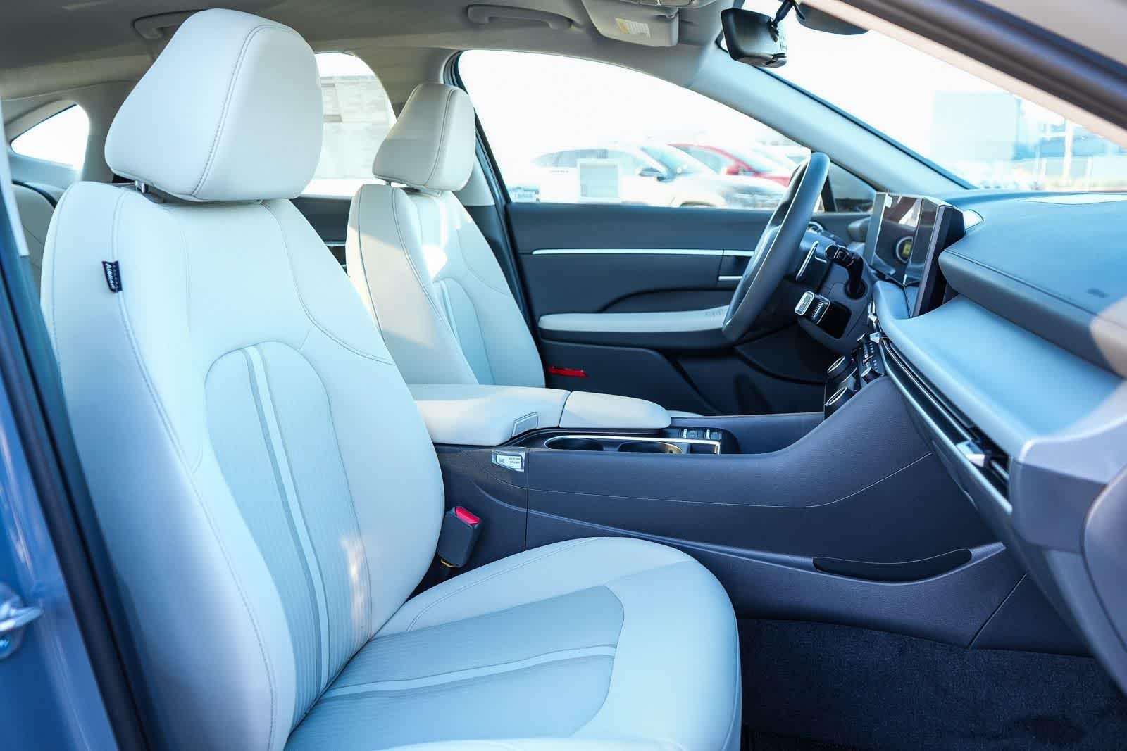 Thumbnail: 2025 Hyundai Sonata - 17