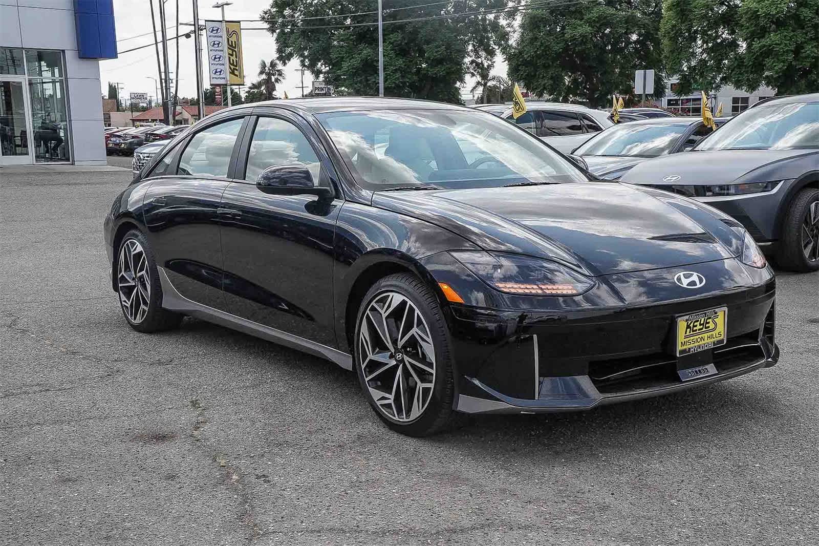 Thumbnail: 2024 Hyundai Ioniq 6 - 3