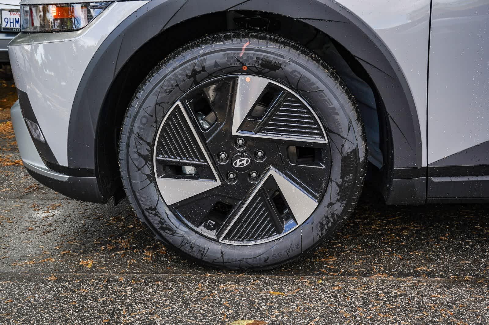 Thumbnail: 2026 Hyundai Ioniq 5 - 4