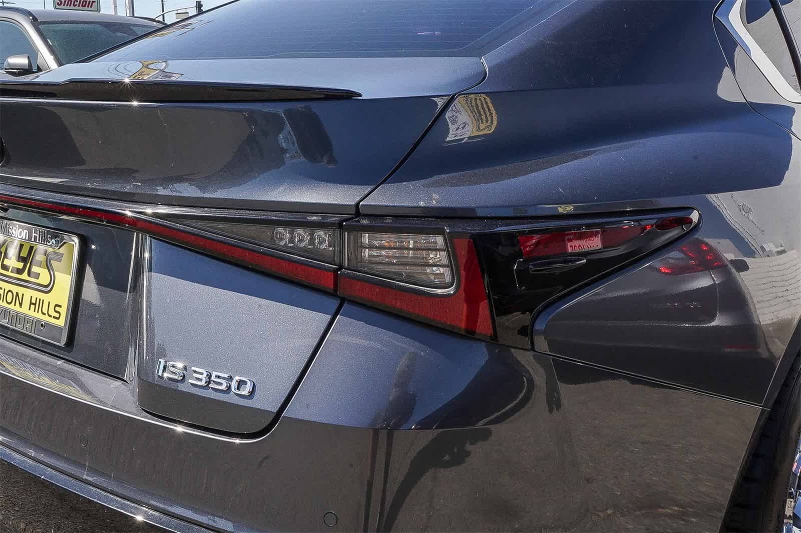 Thumbnail: 2022 Lexus IS - 7