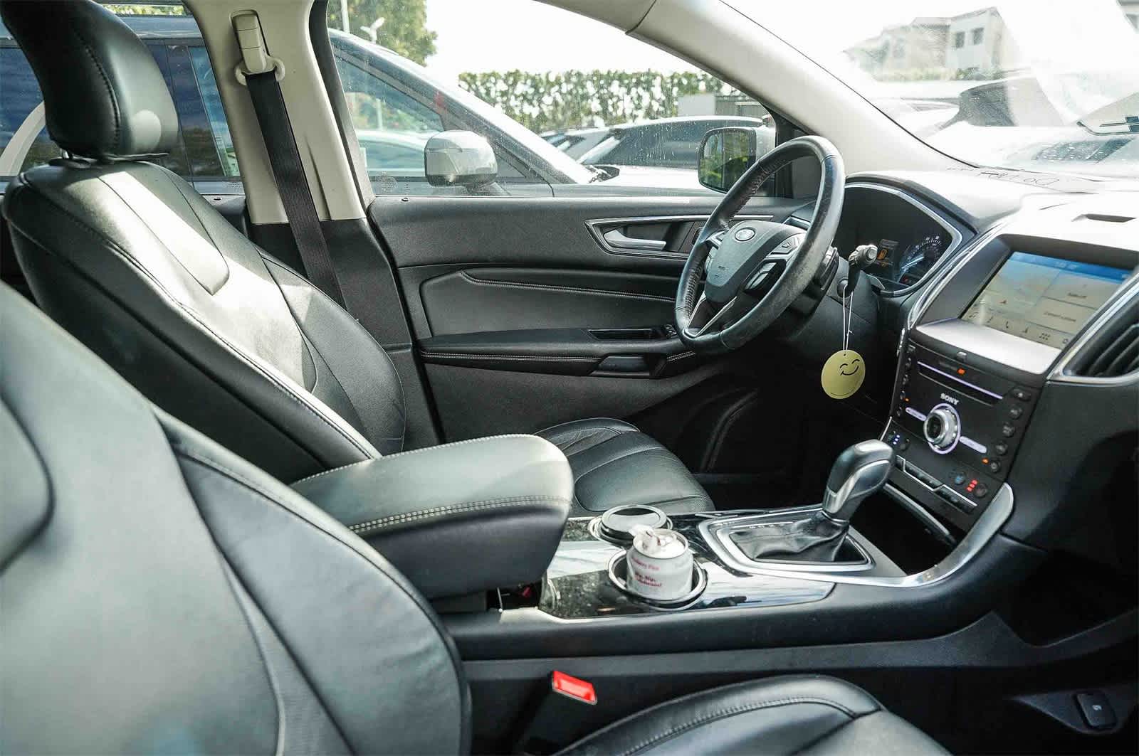 Thumbnail: 2018 Ford Edge - 10