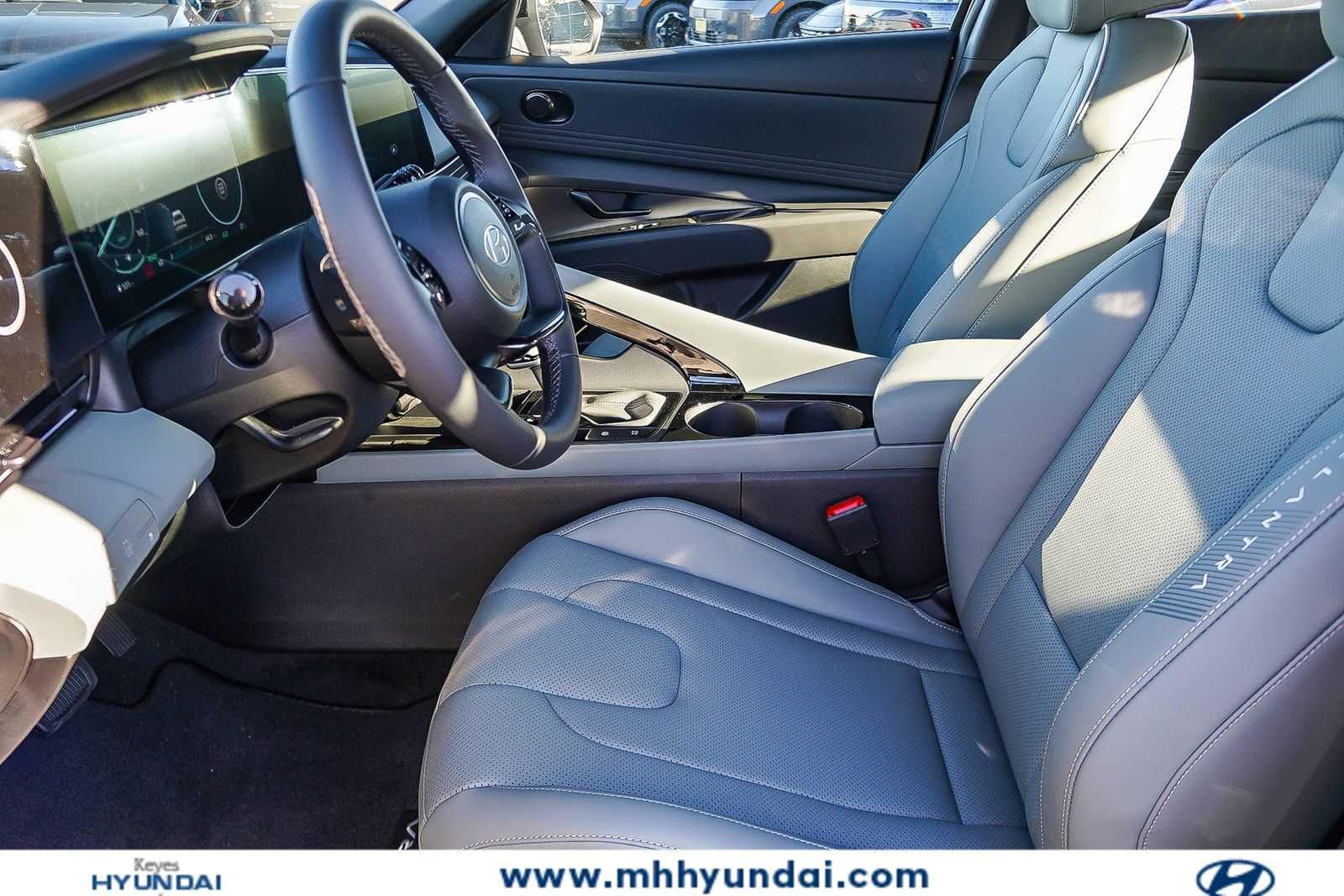 Thumbnail: 2025 Hyundai Elantra - 22