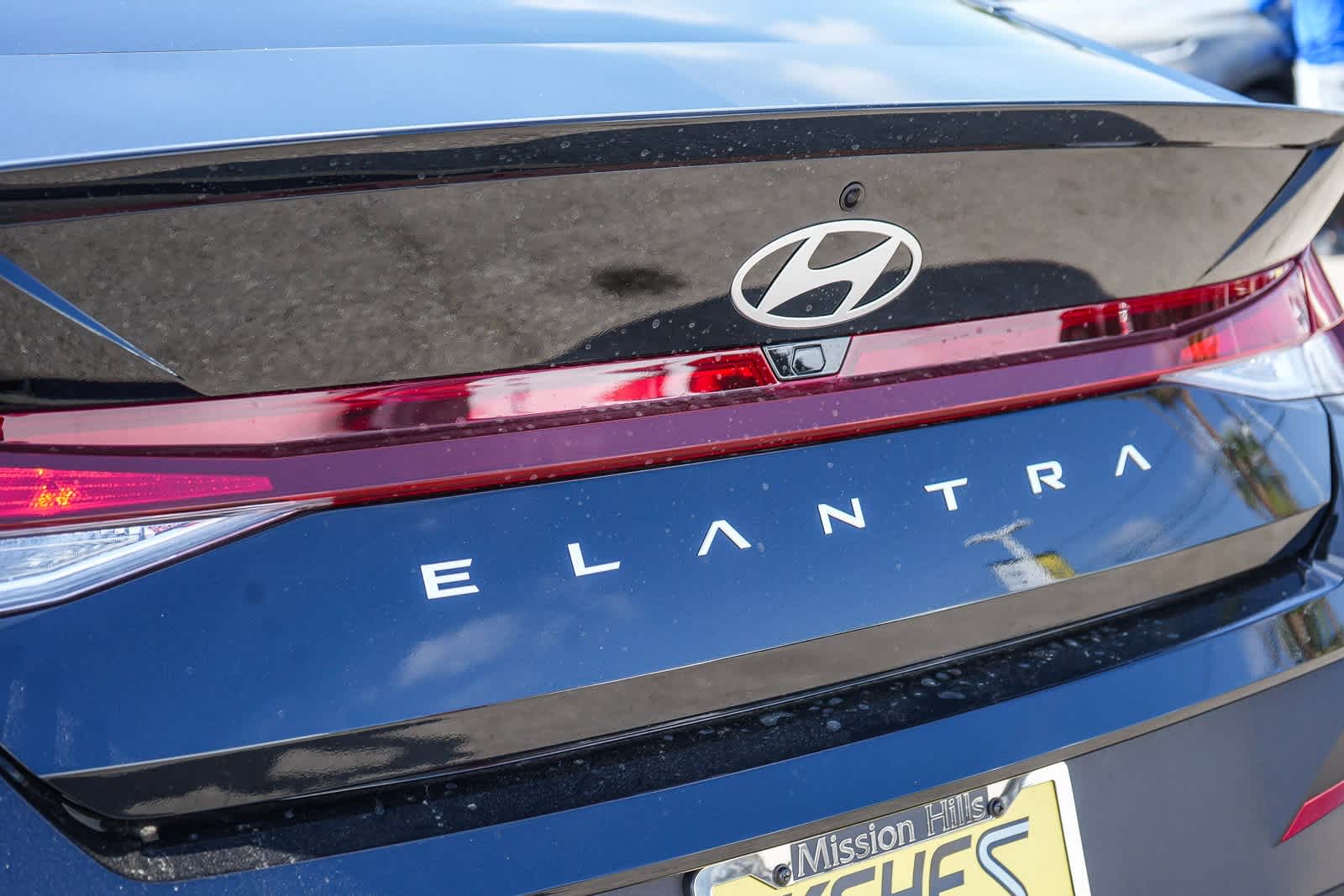 Thumbnail: 2025 Hyundai Elantra - 12