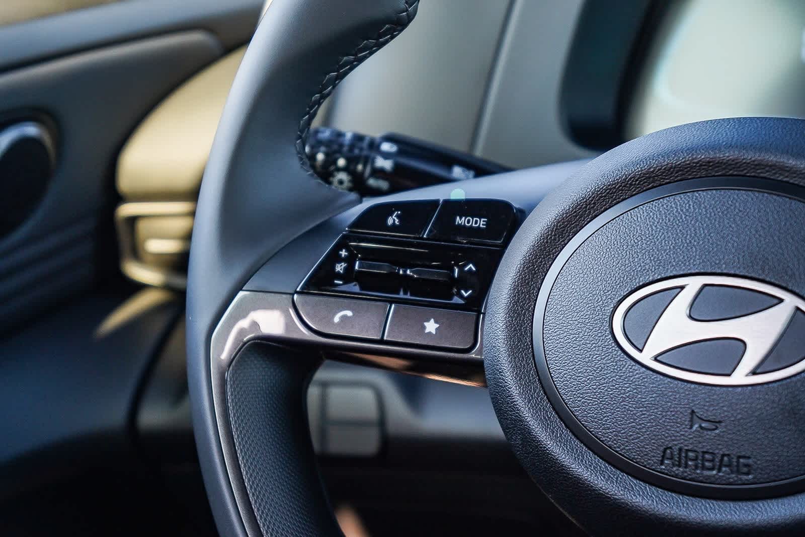 Thumbnail: 2025 Hyundai Elantra - 17