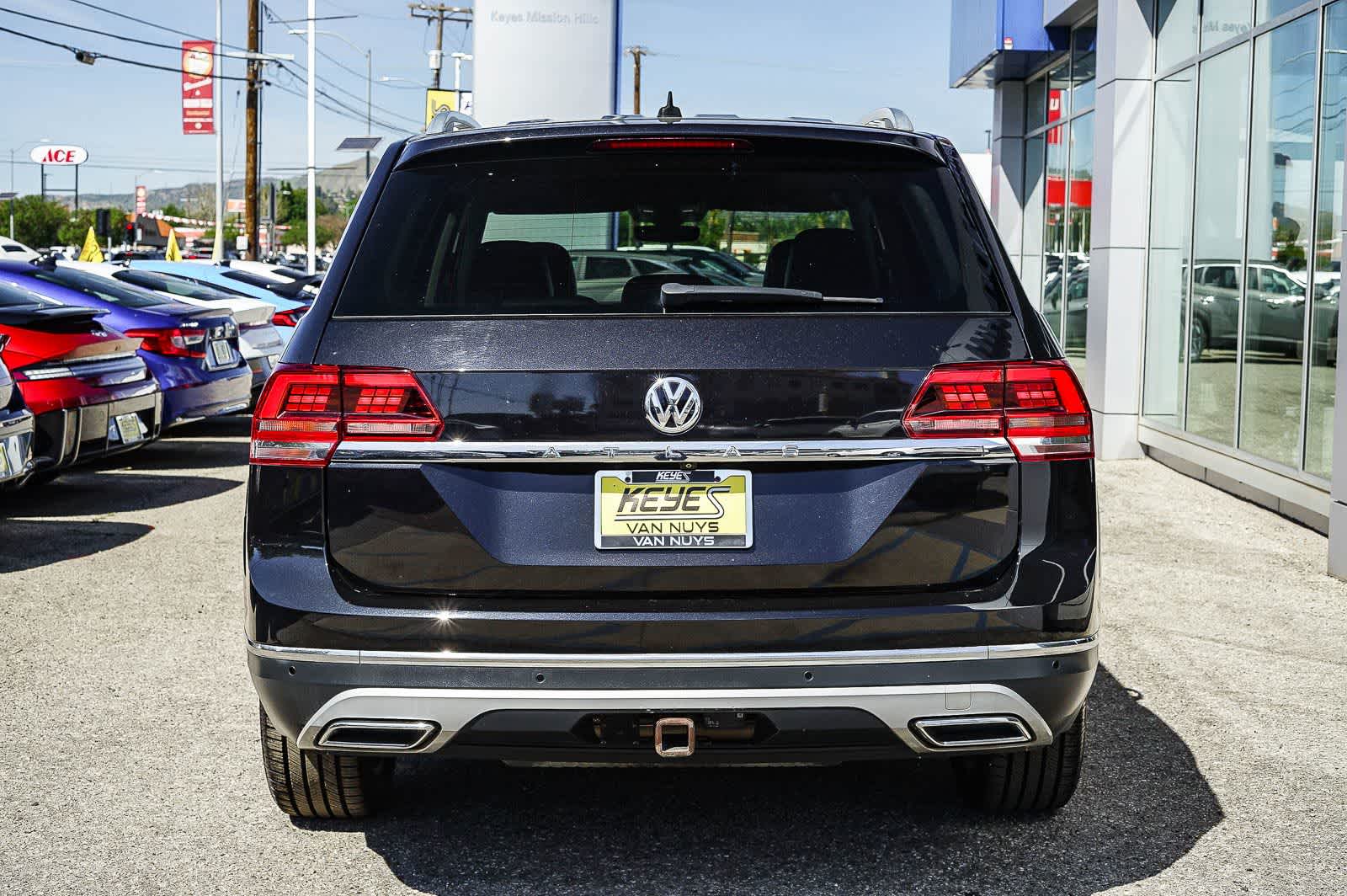 Thumbnail: 2018 Volkswagen Atlas - 3