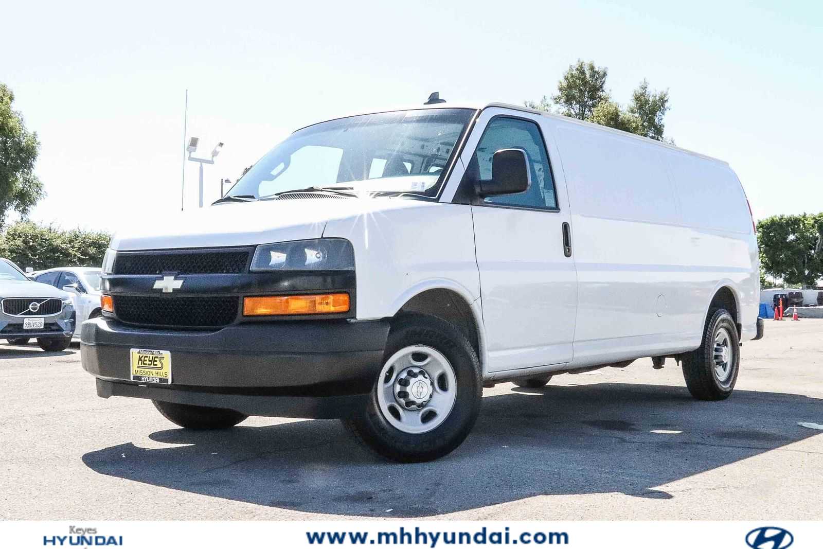 2020 Chevrolet Express 2500 -
                  Mission Hills, CA