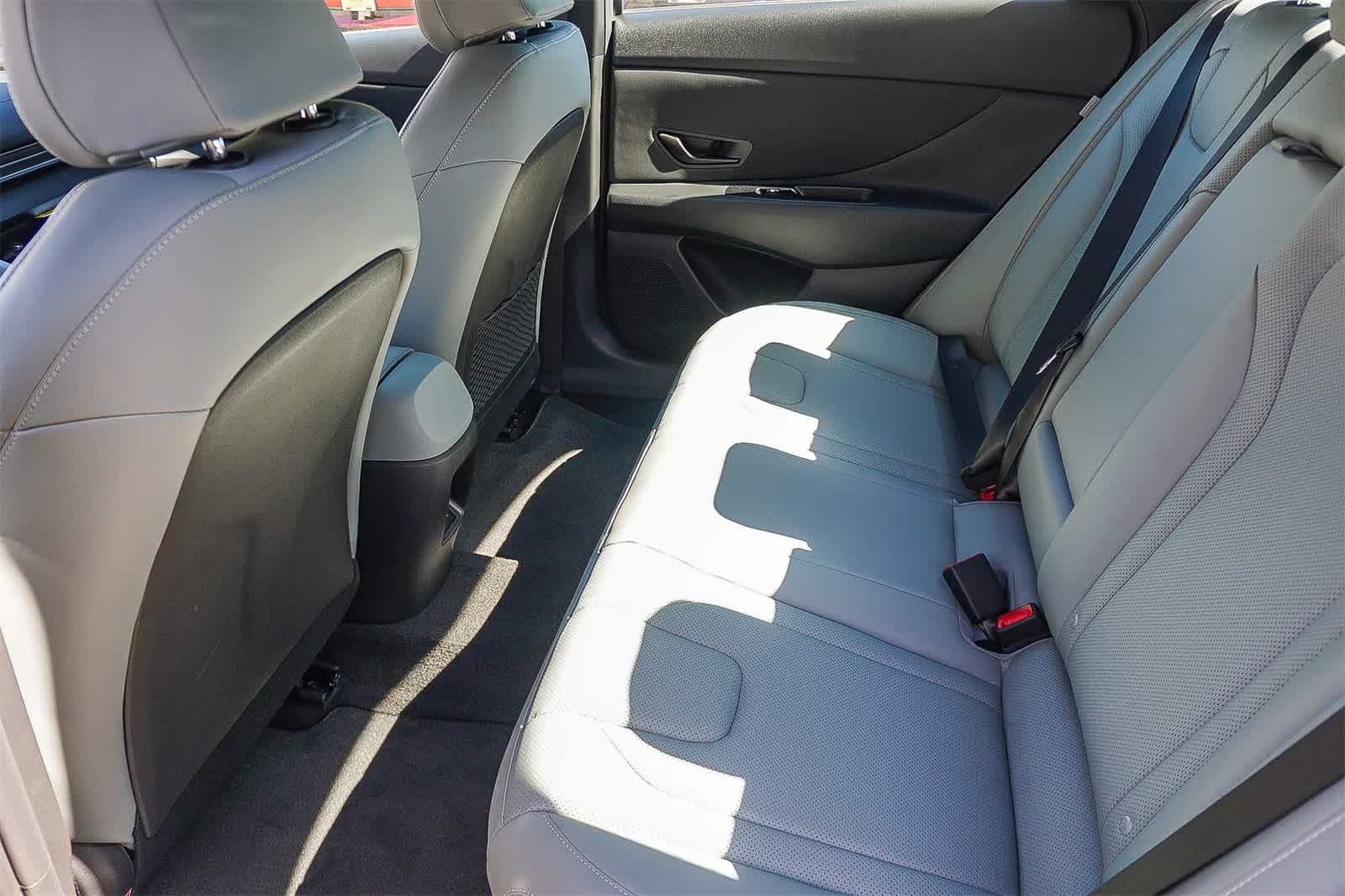 Thumbnail: 2025 Hyundai Elantra - 22