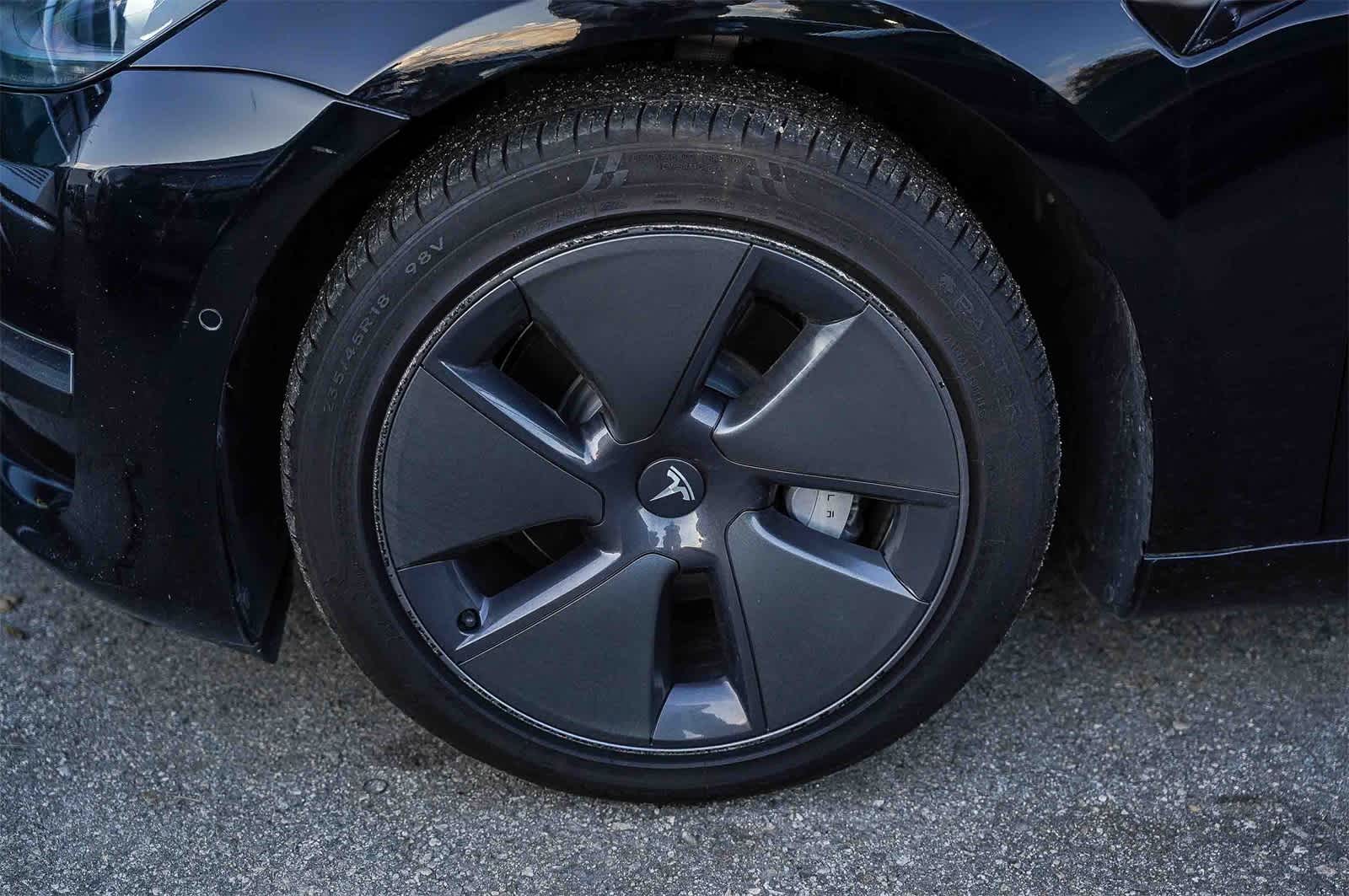 Thumbnail: 2022 Tesla Model 3 - 5