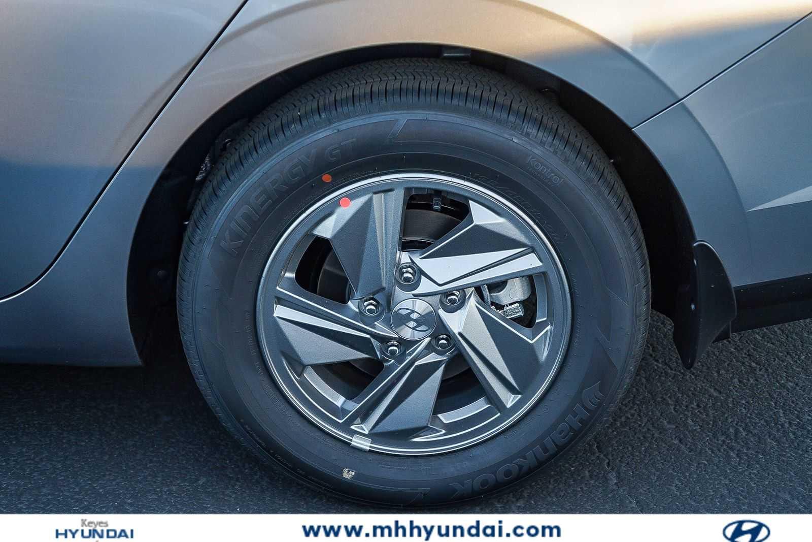 Thumbnail: 2026 Hyundai Elantra - 11