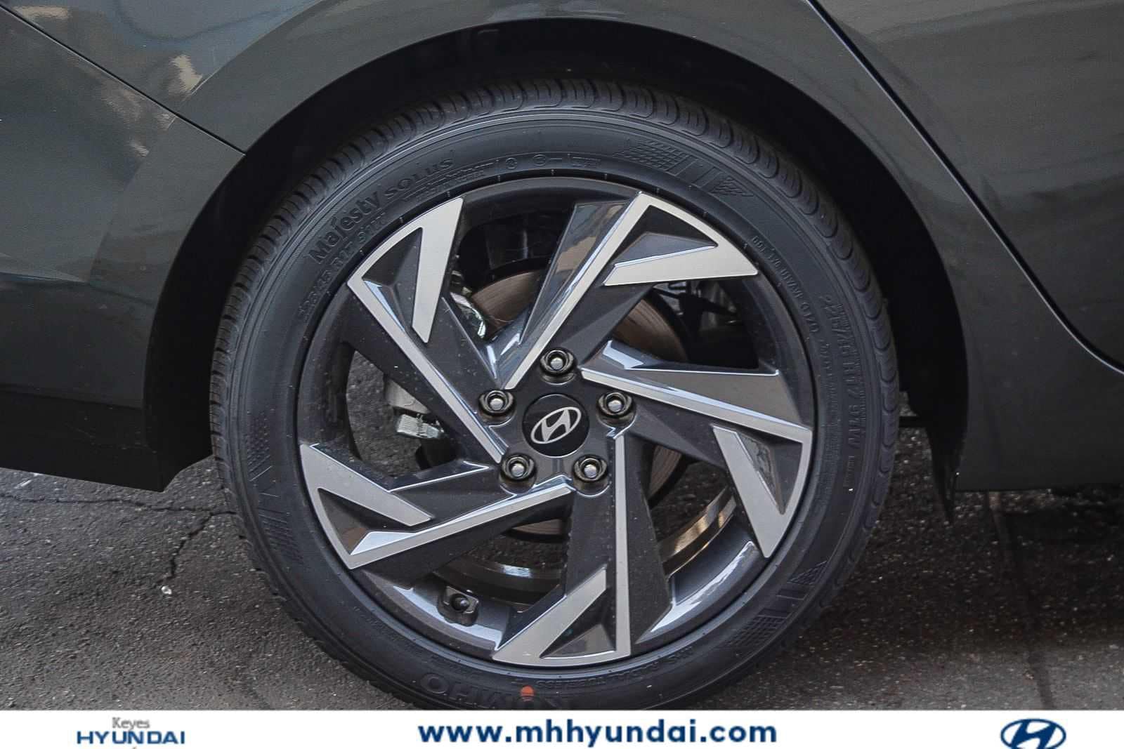Thumbnail: 2025 Hyundai Elantra - 8