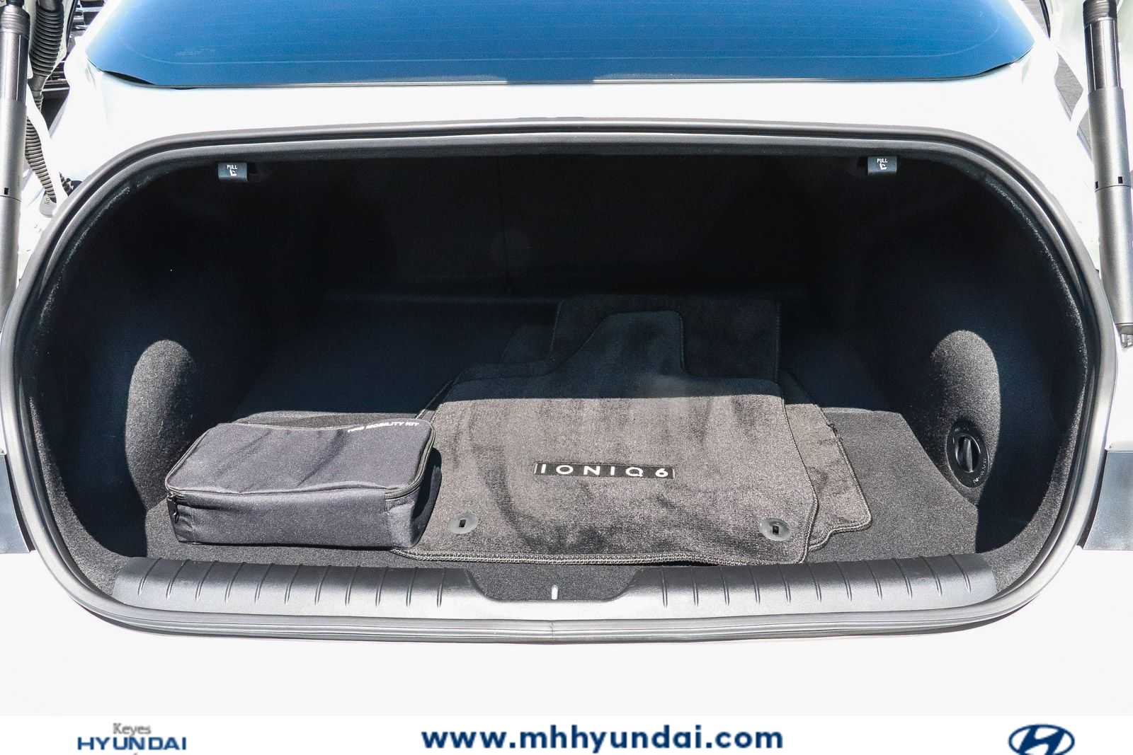 Thumbnail: 2024 Hyundai Ioniq 6 - 26