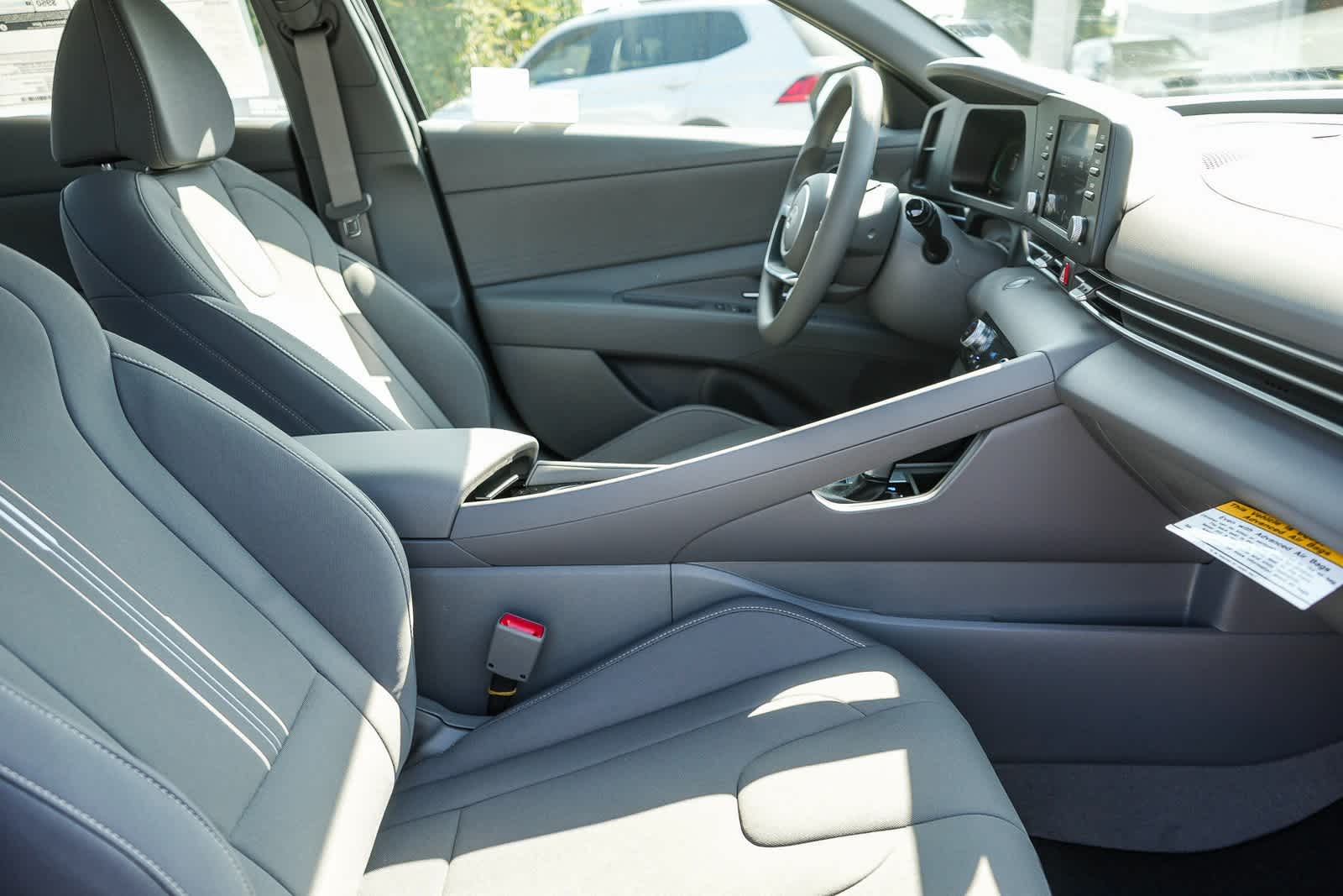 Thumbnail: 2025 Hyundai Elantra - 21