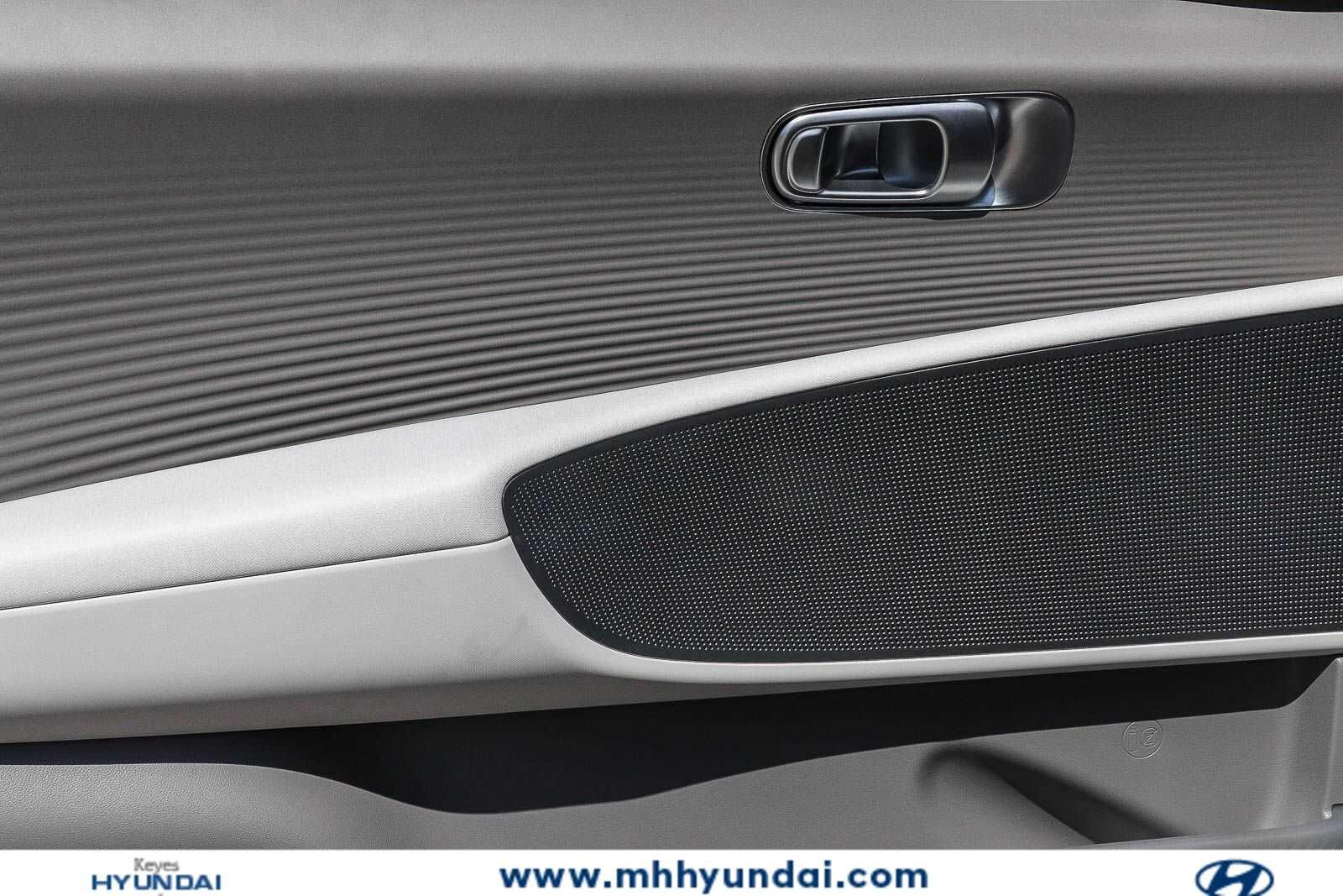 Thumbnail: 2025 Hyundai Ioniq 6 - 23