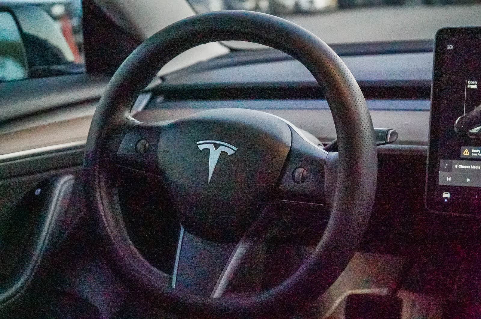 Thumbnail: 2022 Tesla Model 3 - 10