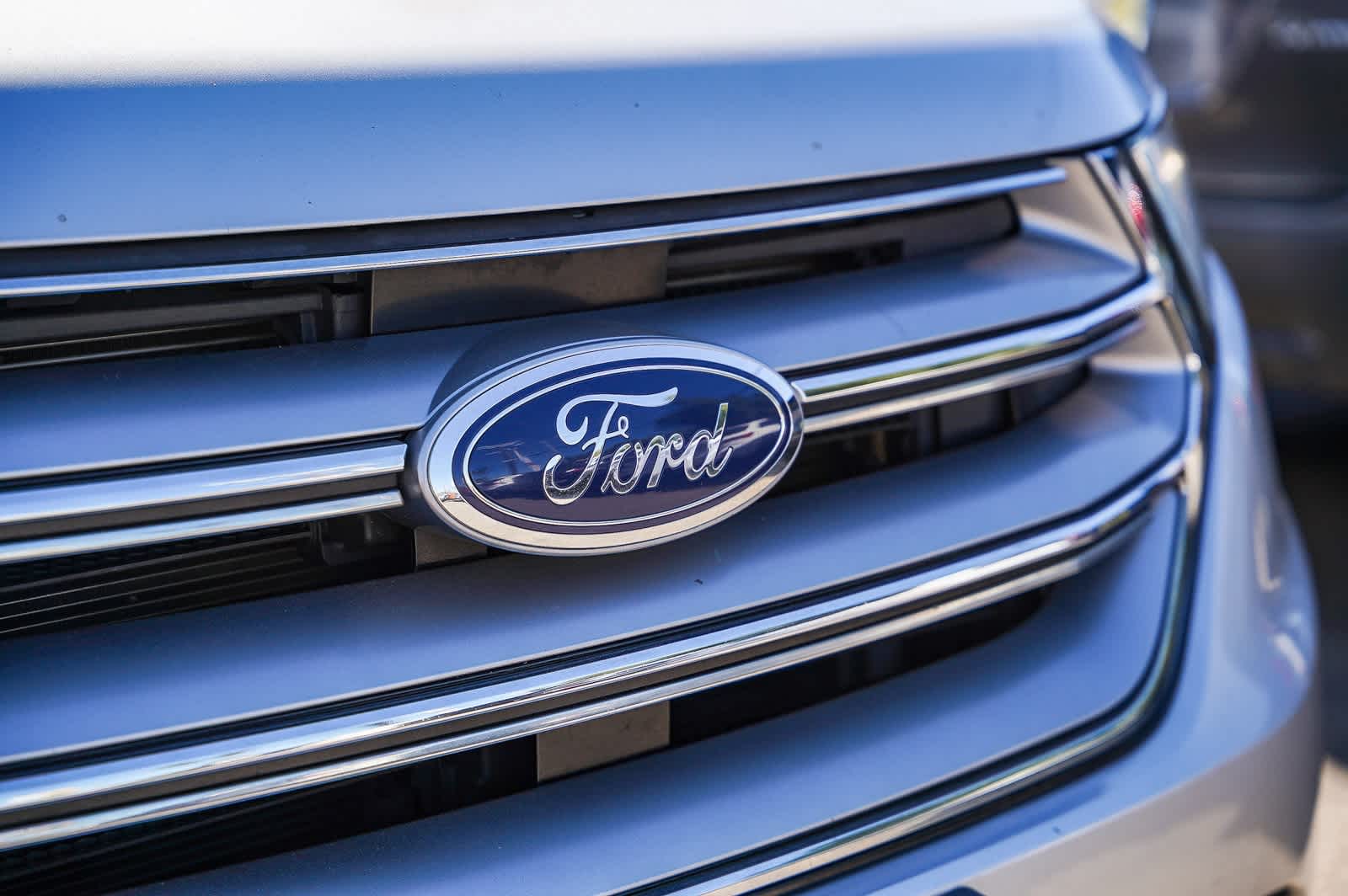 Thumbnail: 2018 Ford Edge - 5