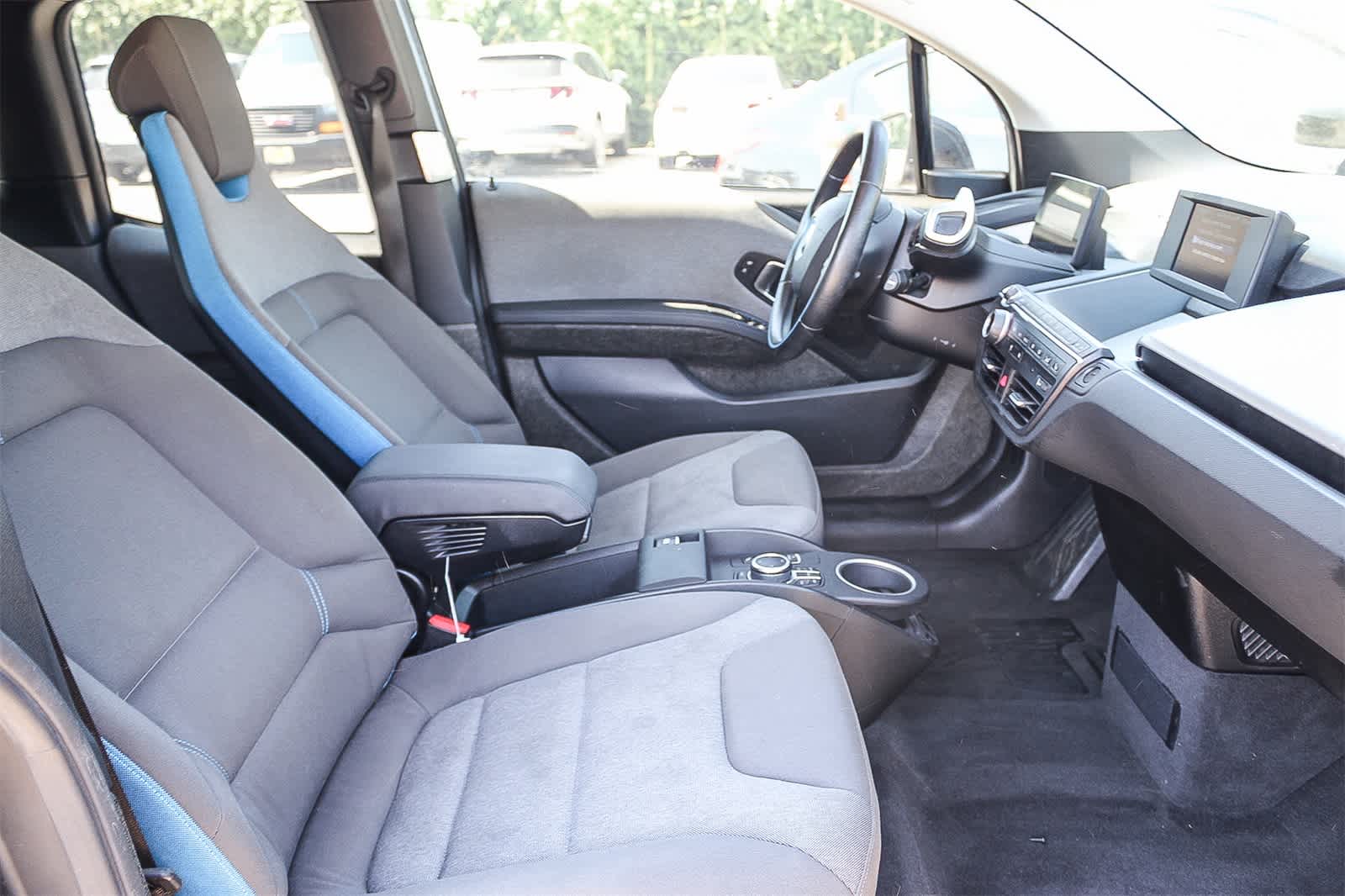 Thumbnail: 2019 BMW i3 - 13