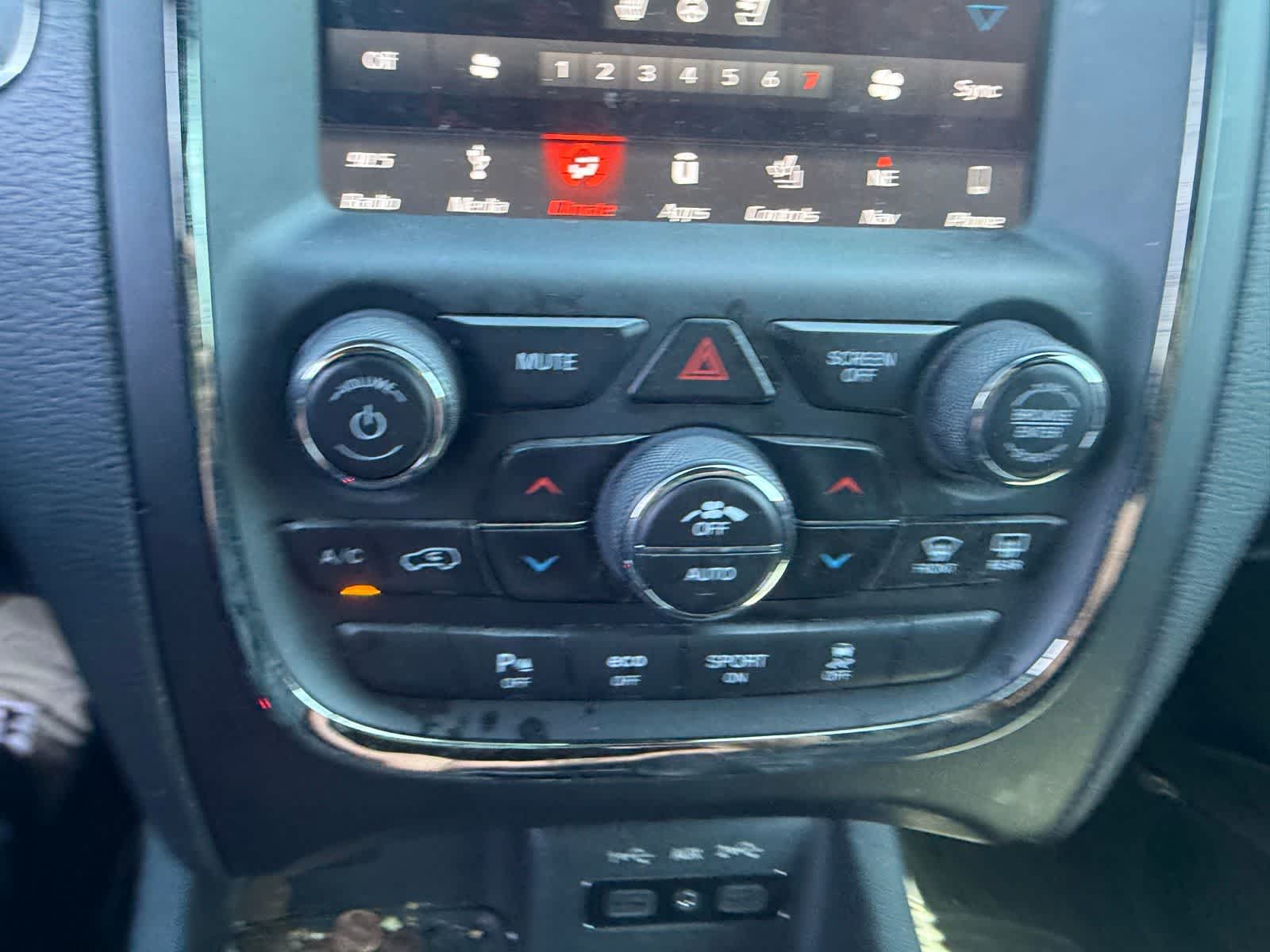 Thumbnail: 2018 Dodge Durango - 25