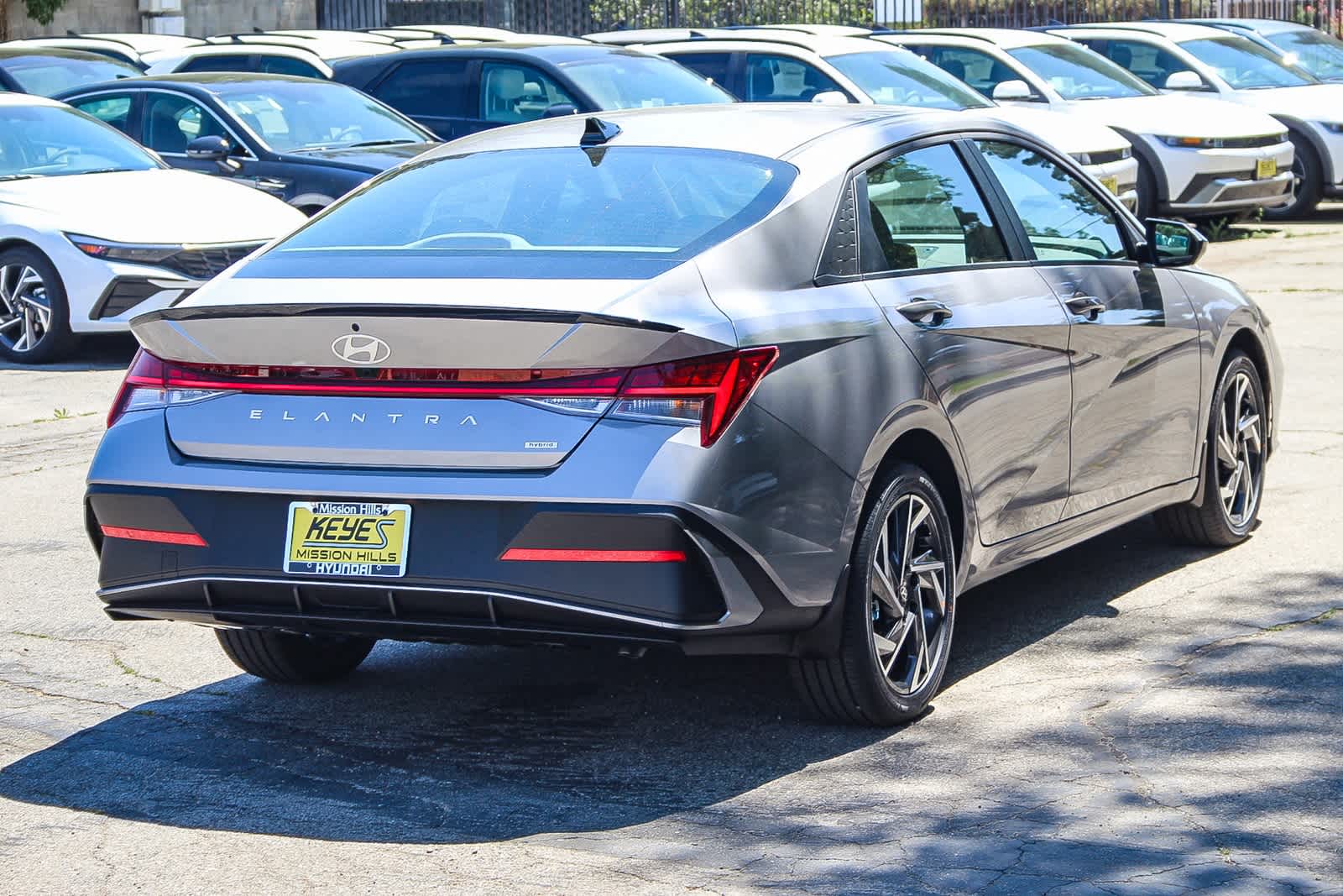 2025 Hyundai Elantra Sport 4